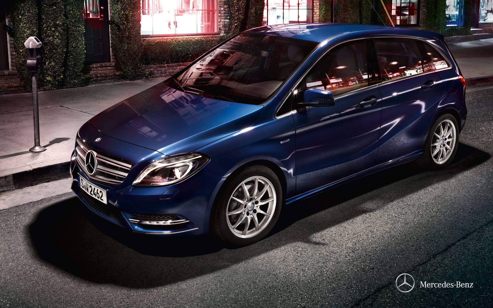 Mercedes-Benz B200 Wallpapers