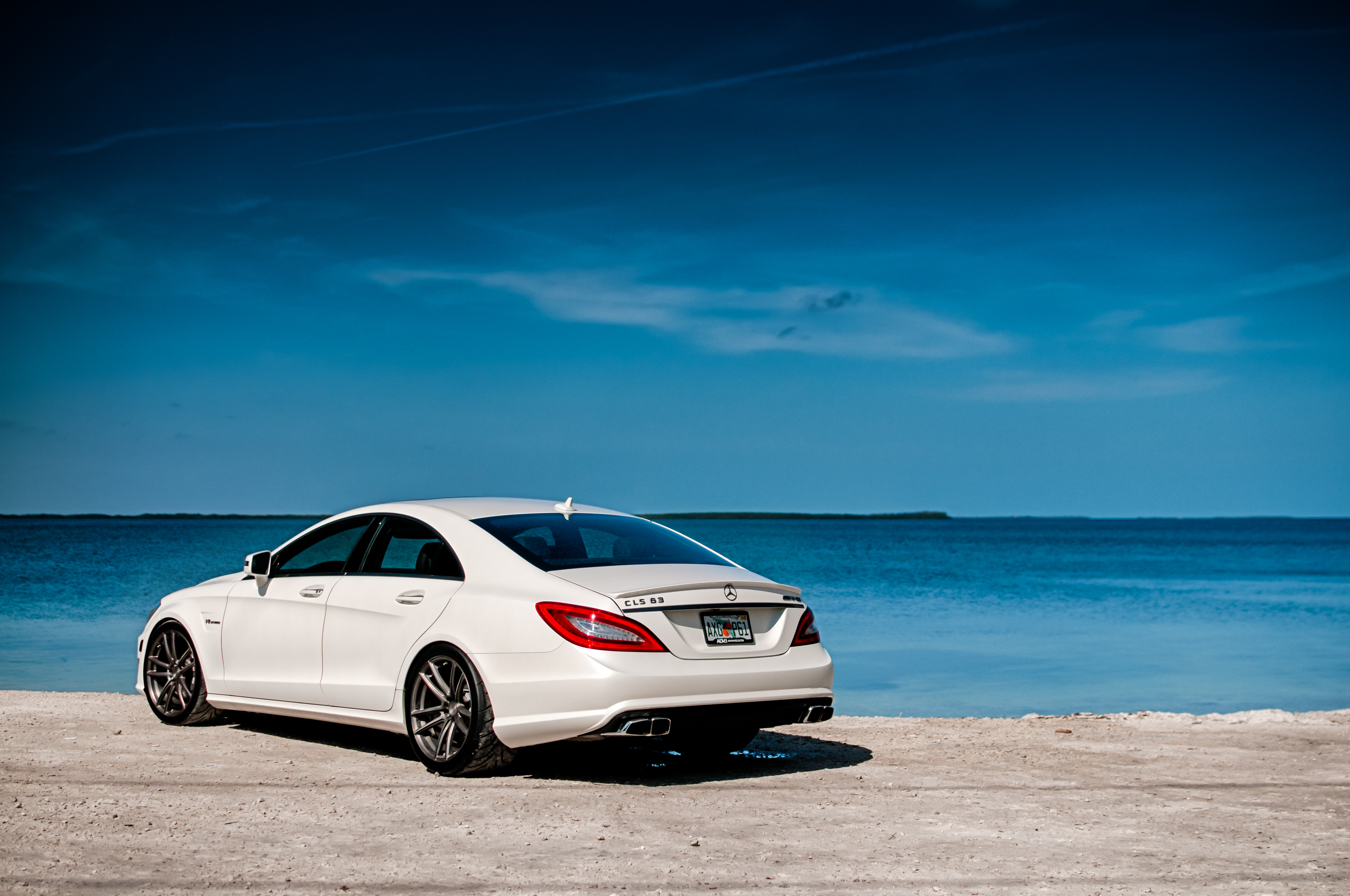 Mercedes-Benz Cls63 Wallpapers