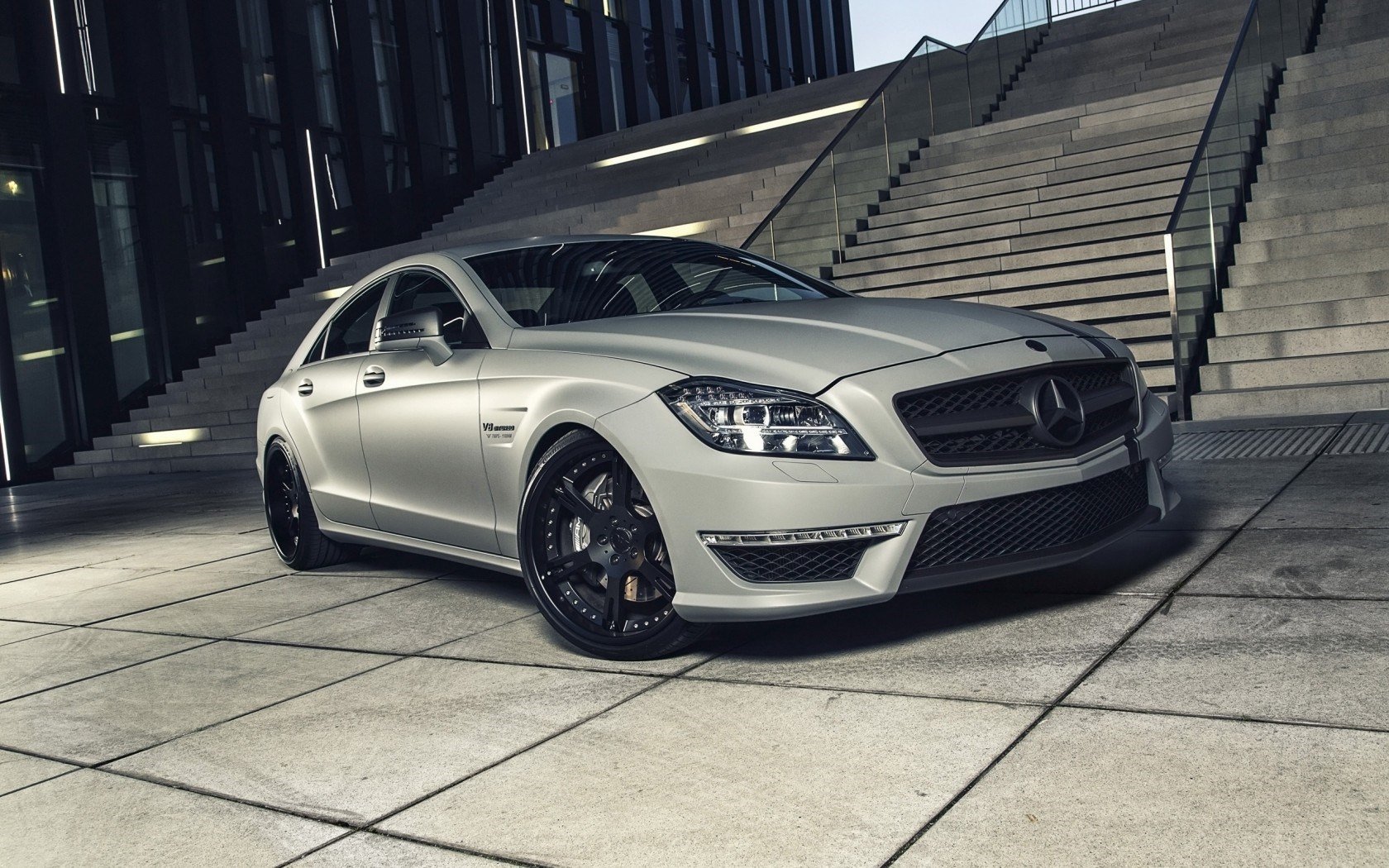 Mercedes-Benz Cls63 Wallpapers