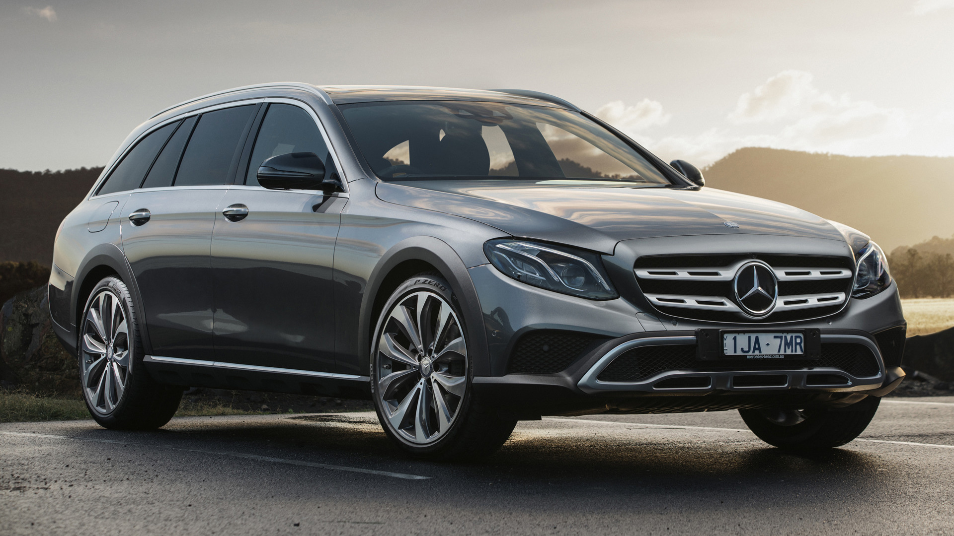 Mercedes-Benz E 220D 4Matic All-Terrain Wallpapers