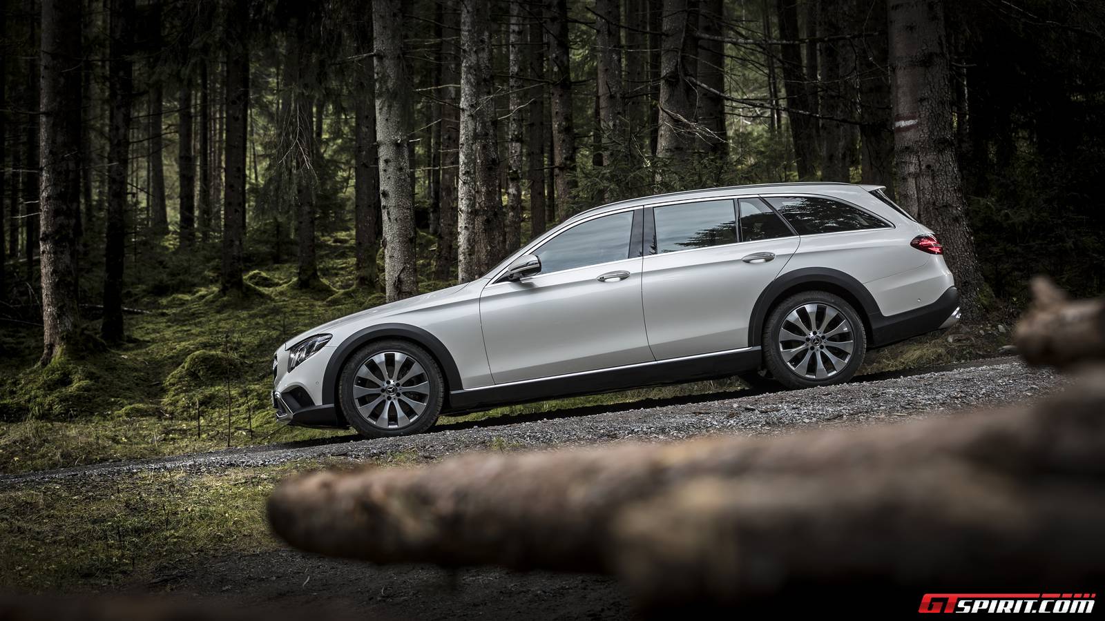 Mercedes-Benz E 220D 4Matic All-Terrain Wallpapers