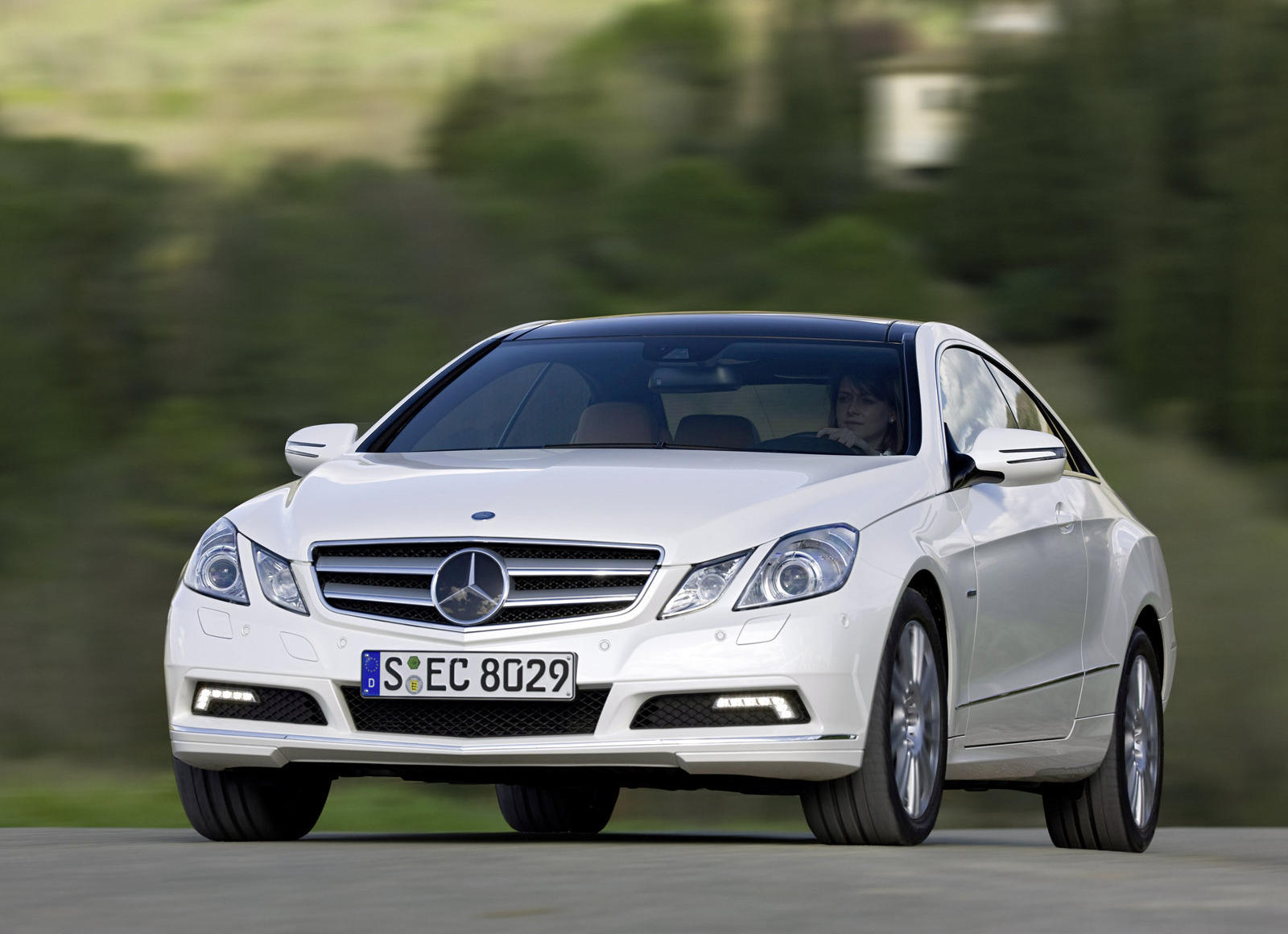 Mercedes-Benz E 350 Cdi Coupe Wallpapers