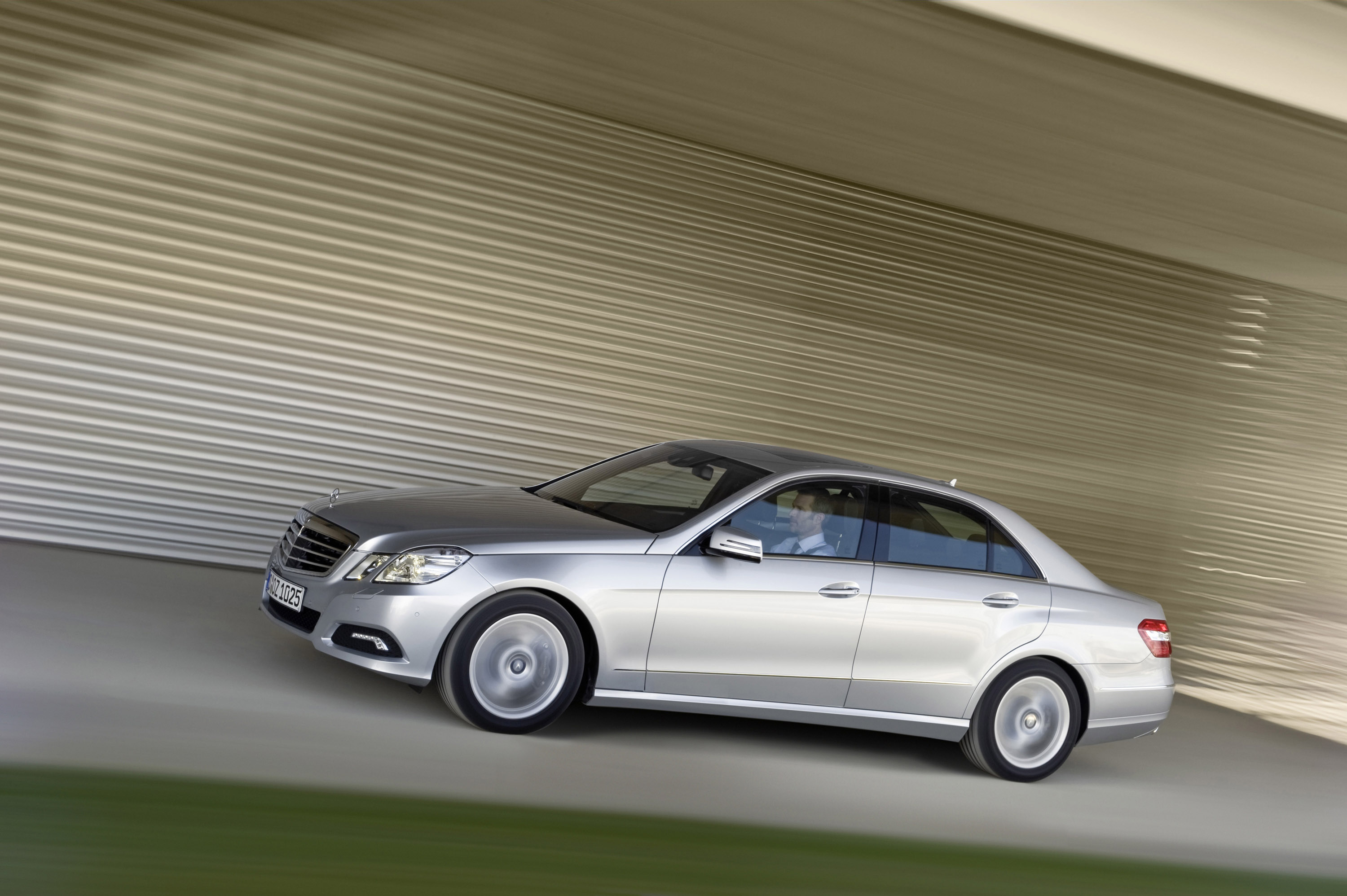 Mercedes-Benz E 350 Cdi Guard Wallpapers