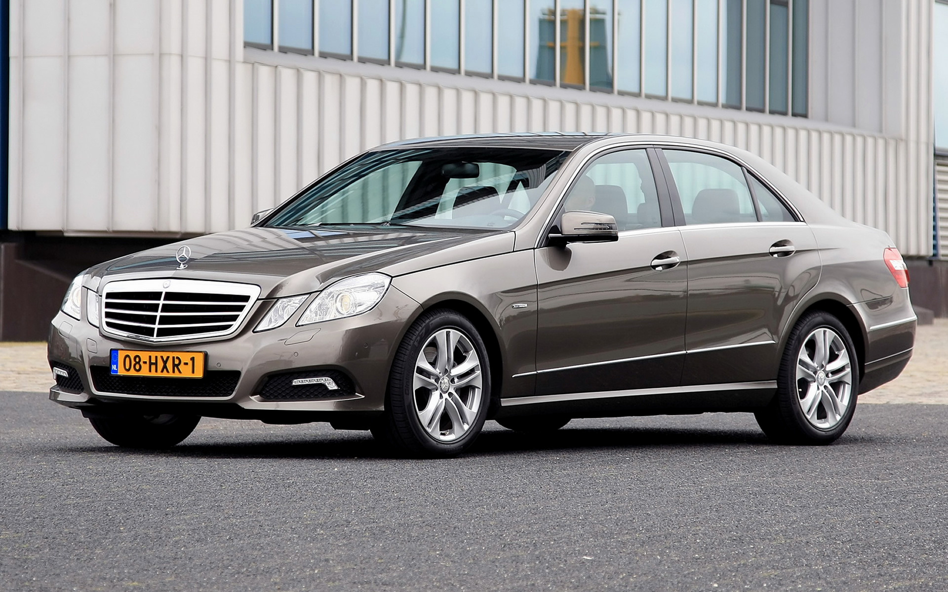 Mercedes-Benz E 350 Cgi Avantgarde Wallpapers