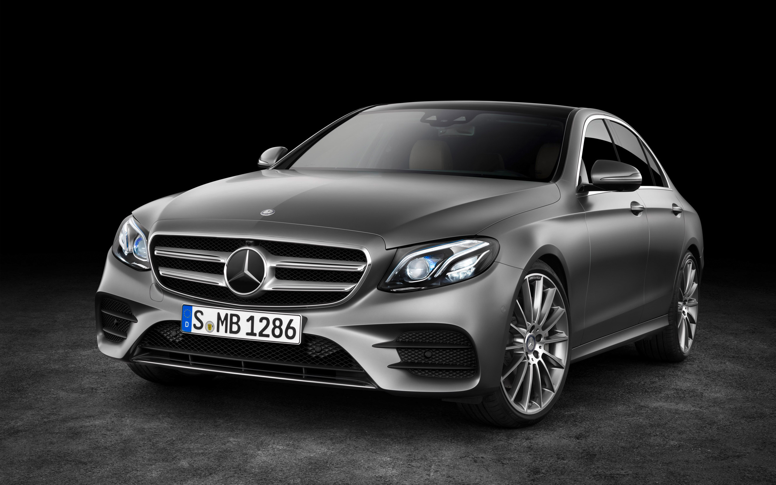 Mercedes-Benz E 450 Wallpapers