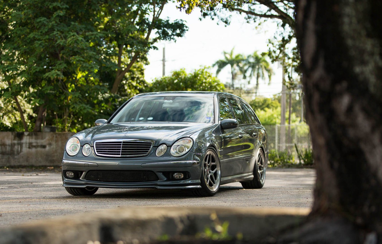 Mercedes-Benz E 55 Amg Wallpapers