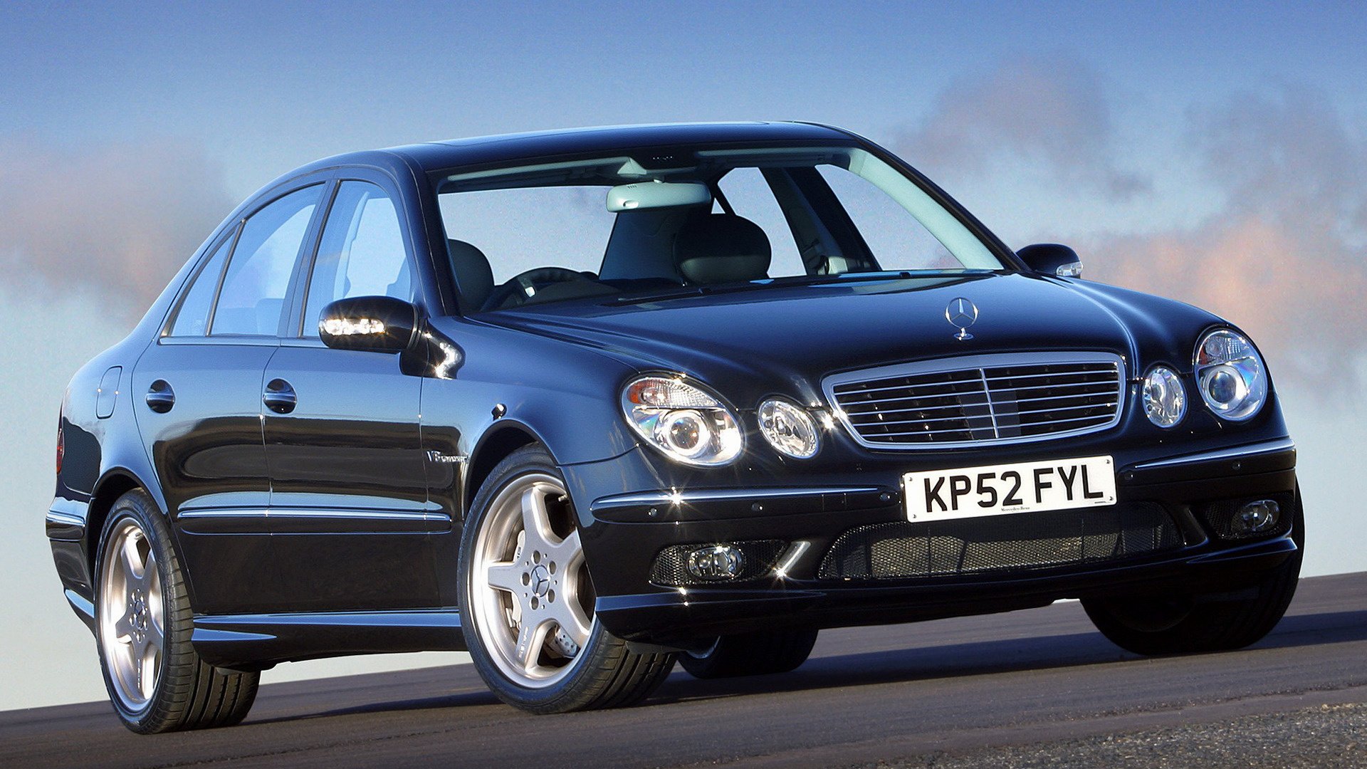 Е 2003. Mercedes Benz e55 AMG. Mercedes e55 AMG w211. Мерседес Бенц w211 2003. Mercedes Benz e55 AMG 2002.