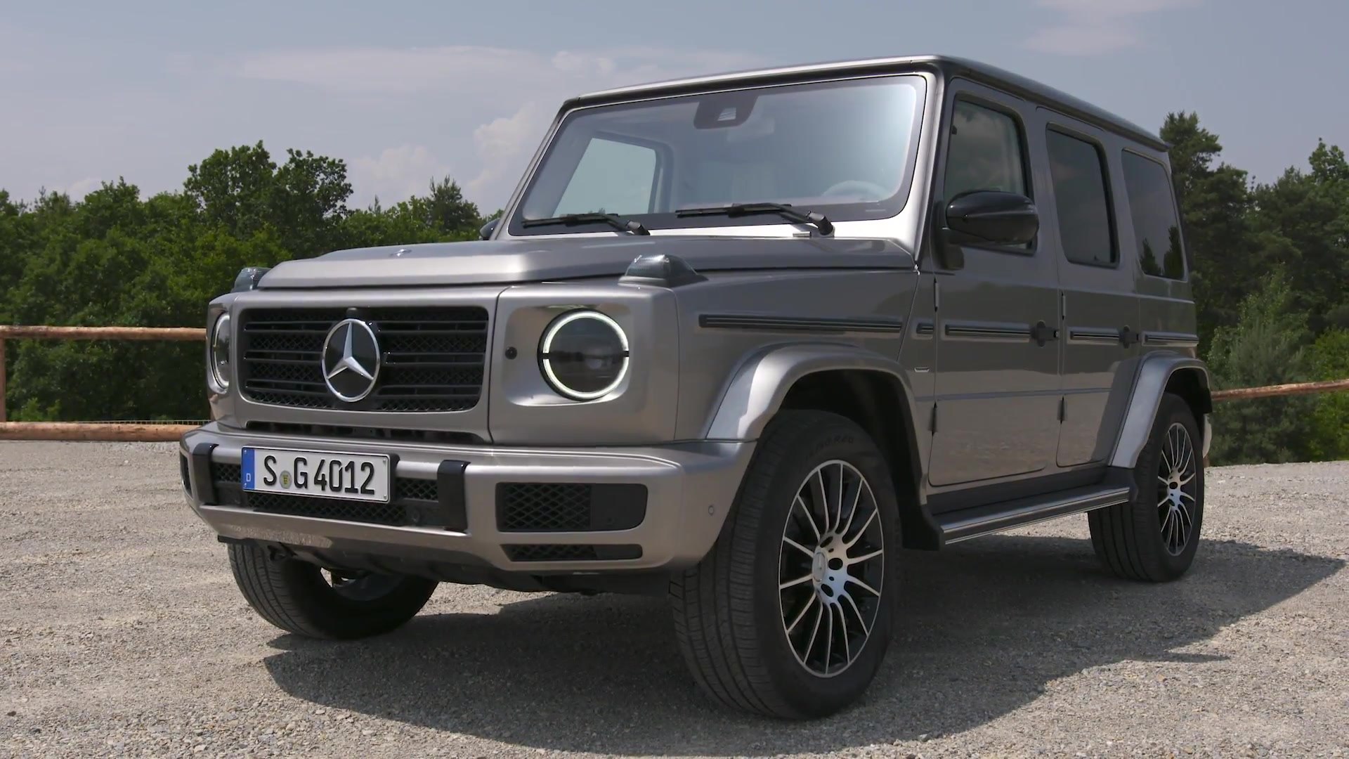 Mercedes-Benz G 400 D Amg Line Wallpapers