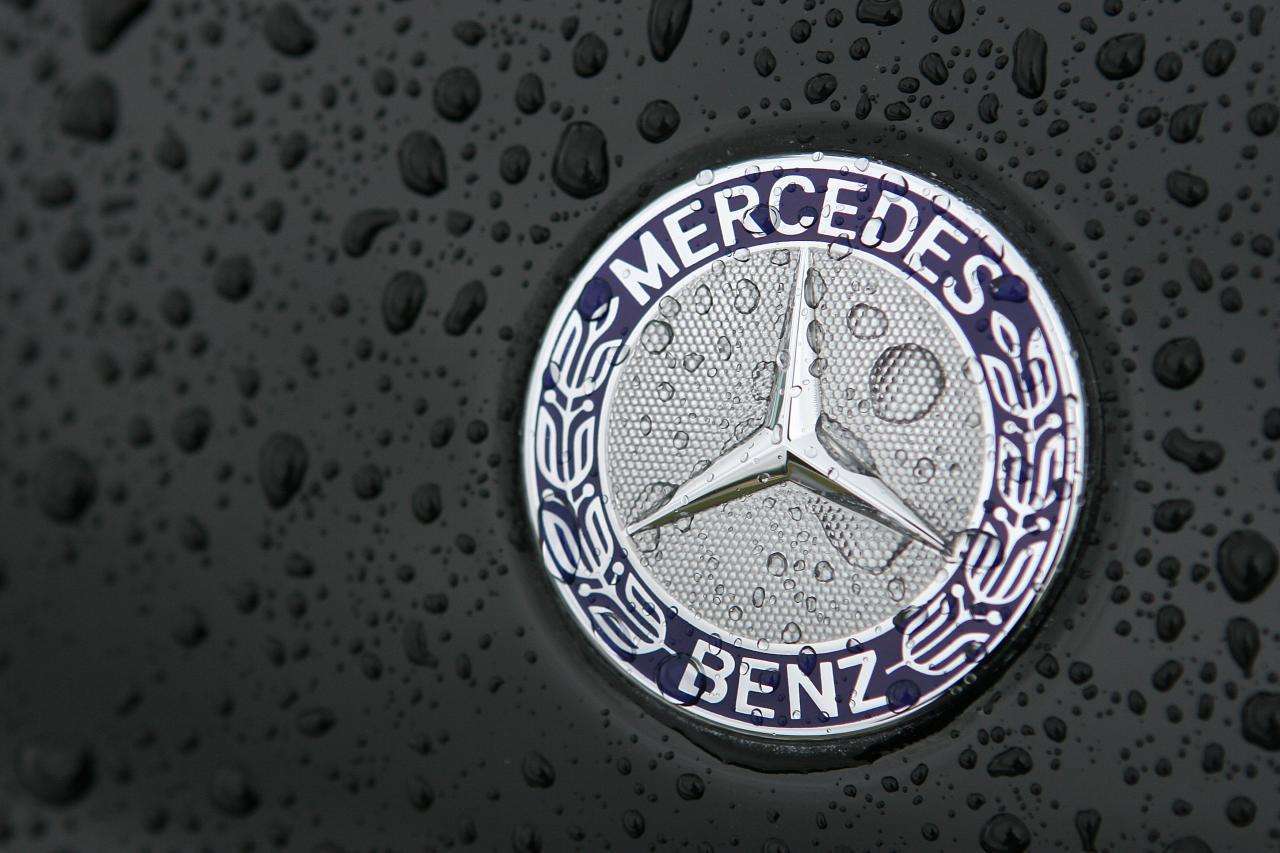 Mercedes-Benz Logo Wallpapers