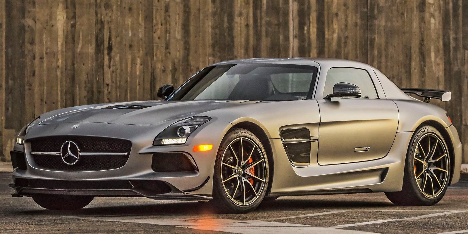 Mercedes Benz Sls 63 Amg Black Series 2017 Wallpapers