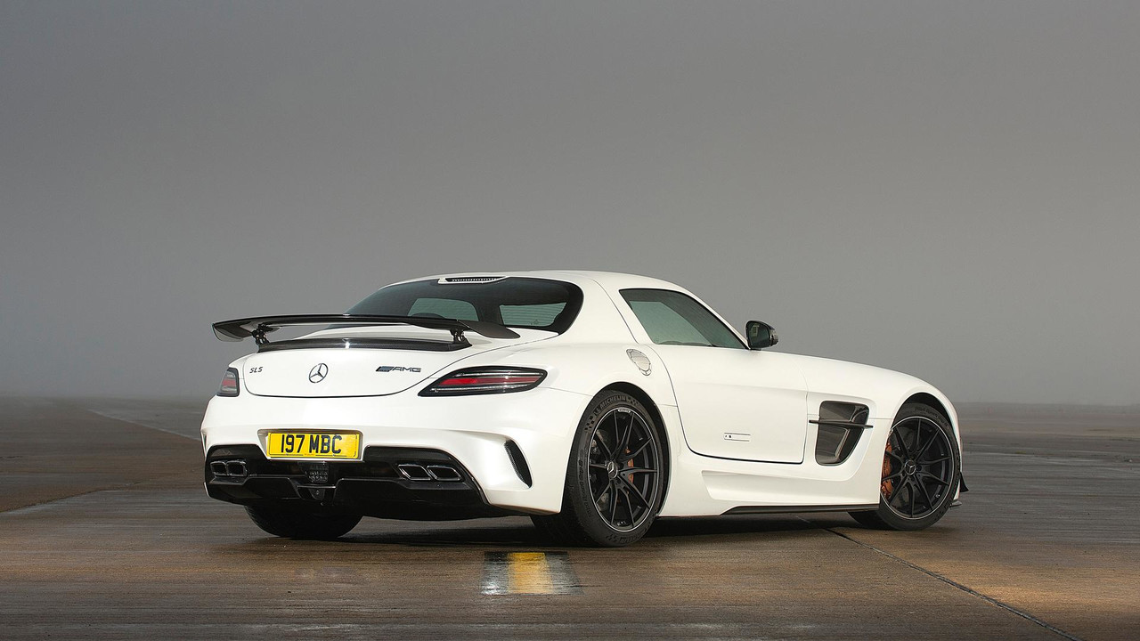 Mercedes Benz Sls 63 Amg Black Series 2017 Wallpapers