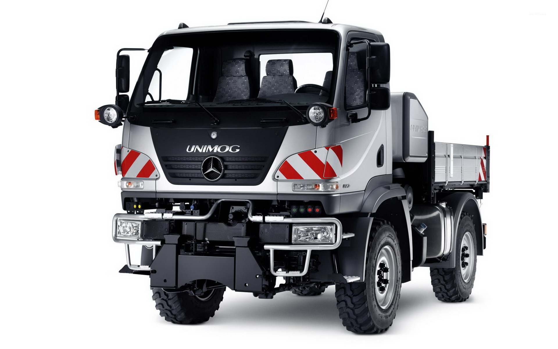 Mercedes-Benz Unimog Wallpapers