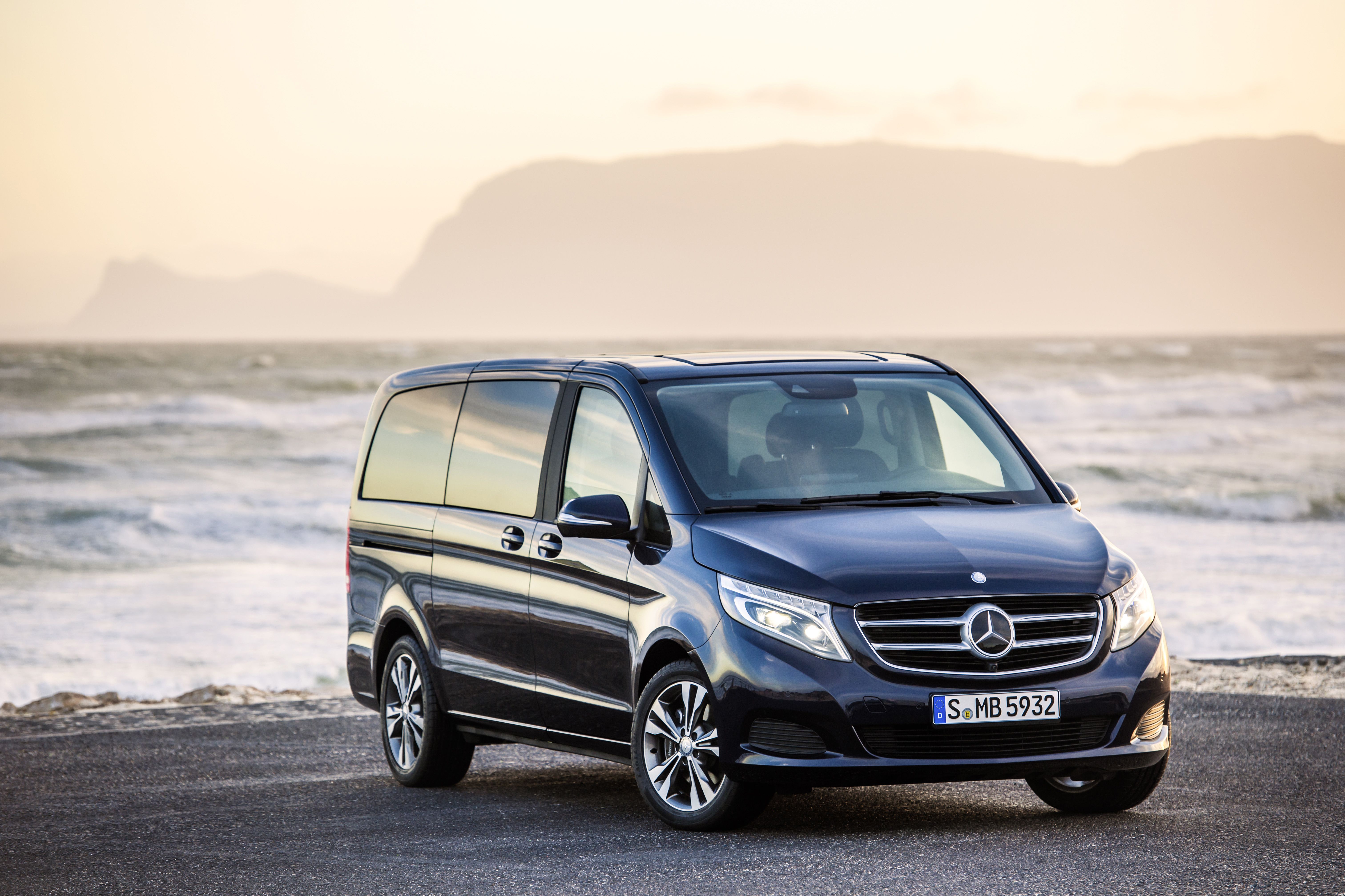 Mercedes-Benz V-Class Wallpapers