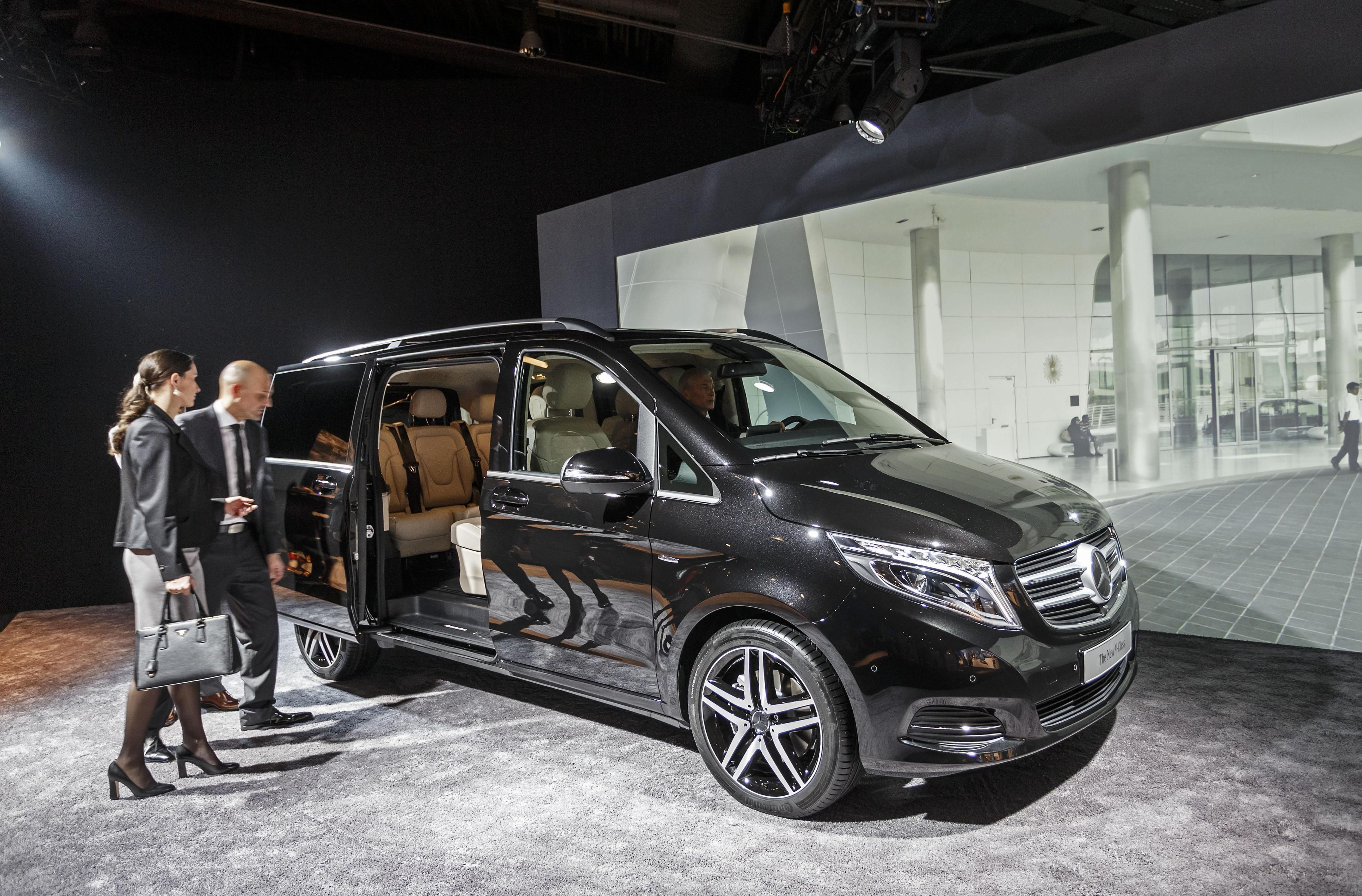 Mercedes-Benz V-Class Wallpapers