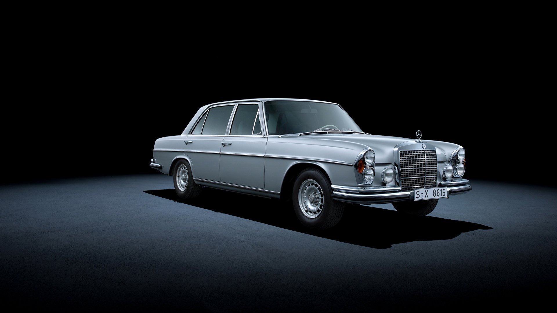 Mercedes-Benz W108 Wallpapers