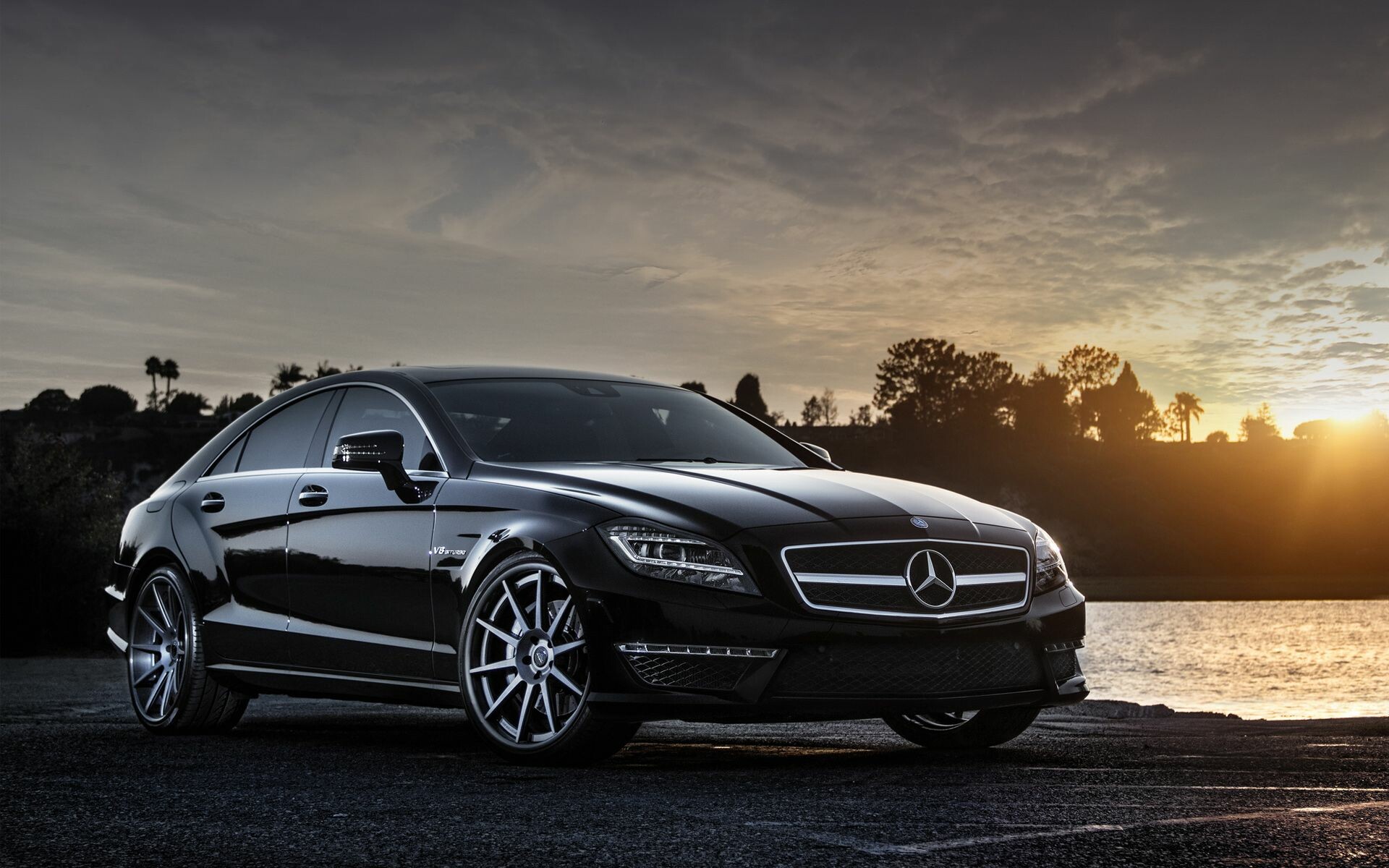 Mercedes Benz Wallpapers