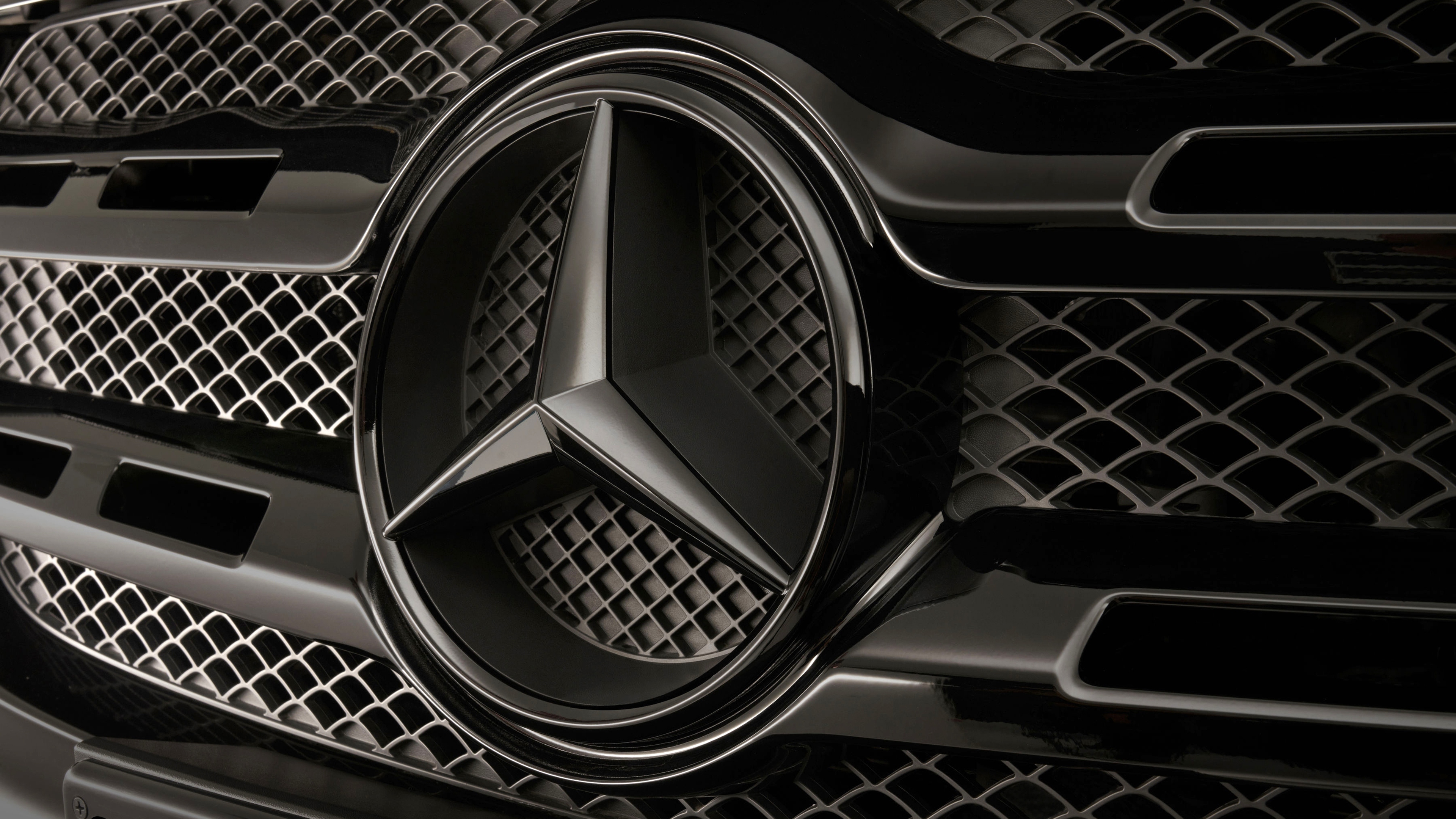 Mercedes-Benz X 350 Wallpapers