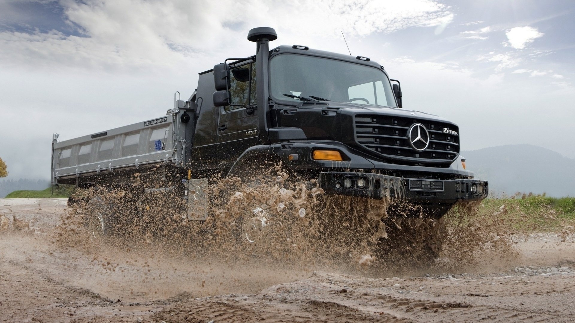 Mercedes-Benz Zetros Wallpapers