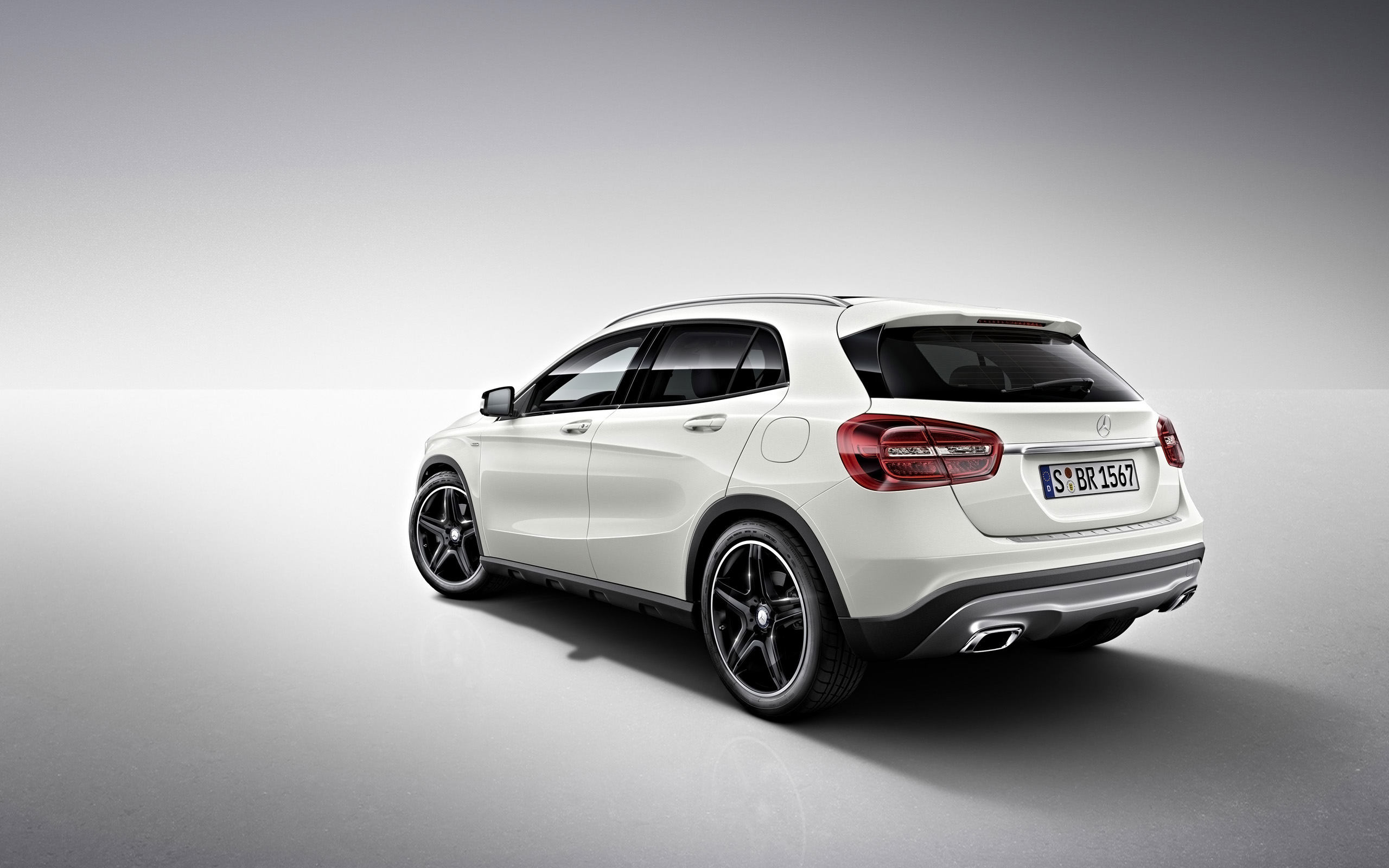 Mercedes Gla Wallpapers