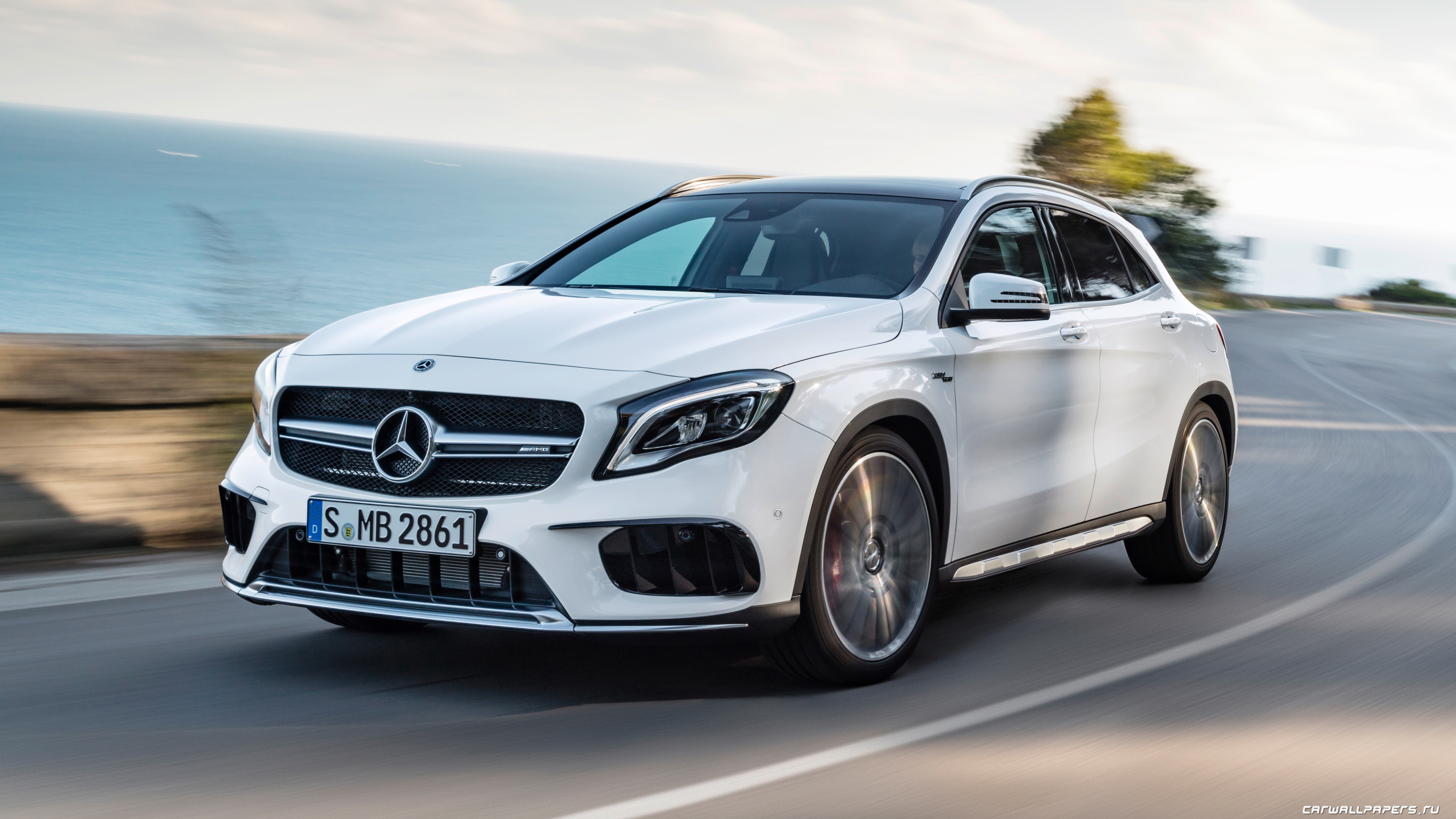 Mercedes Gla Wallpapers