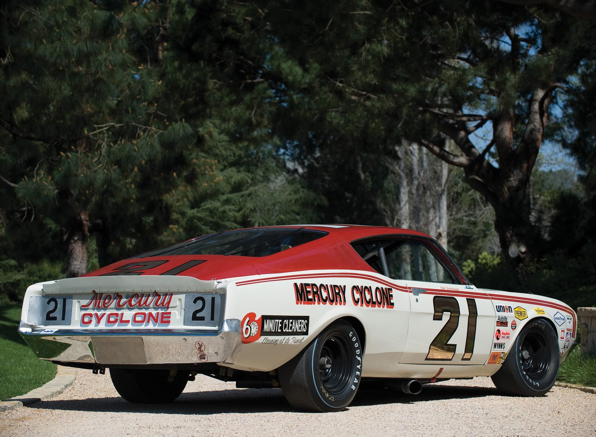 Mercury Cyclone 500 Wallpapers