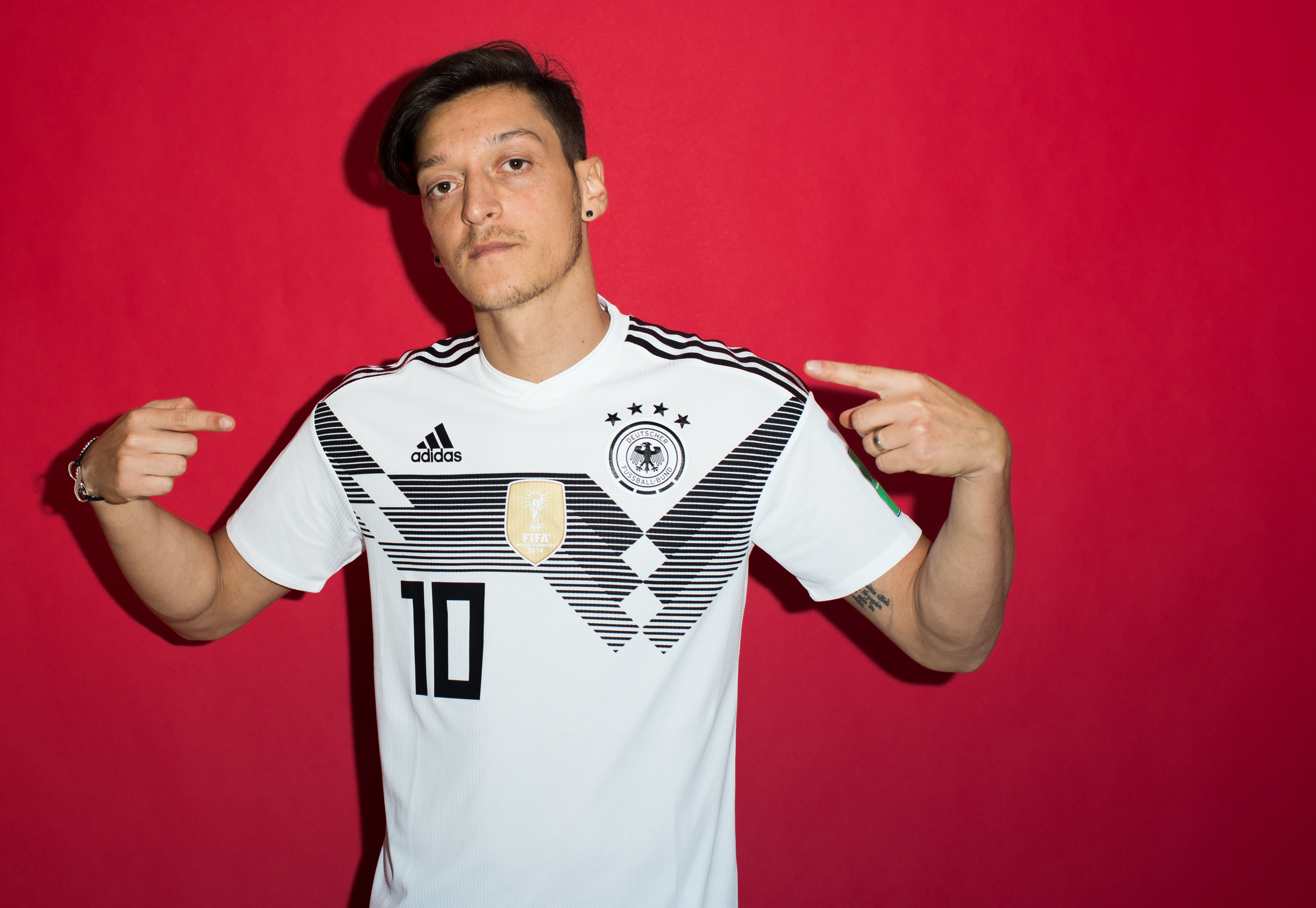 Mesut Ozil Fun Wallpapers