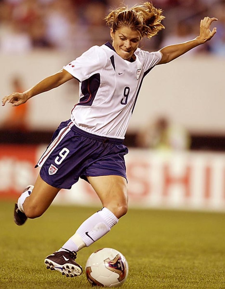 Mia Hamm Wallpapers