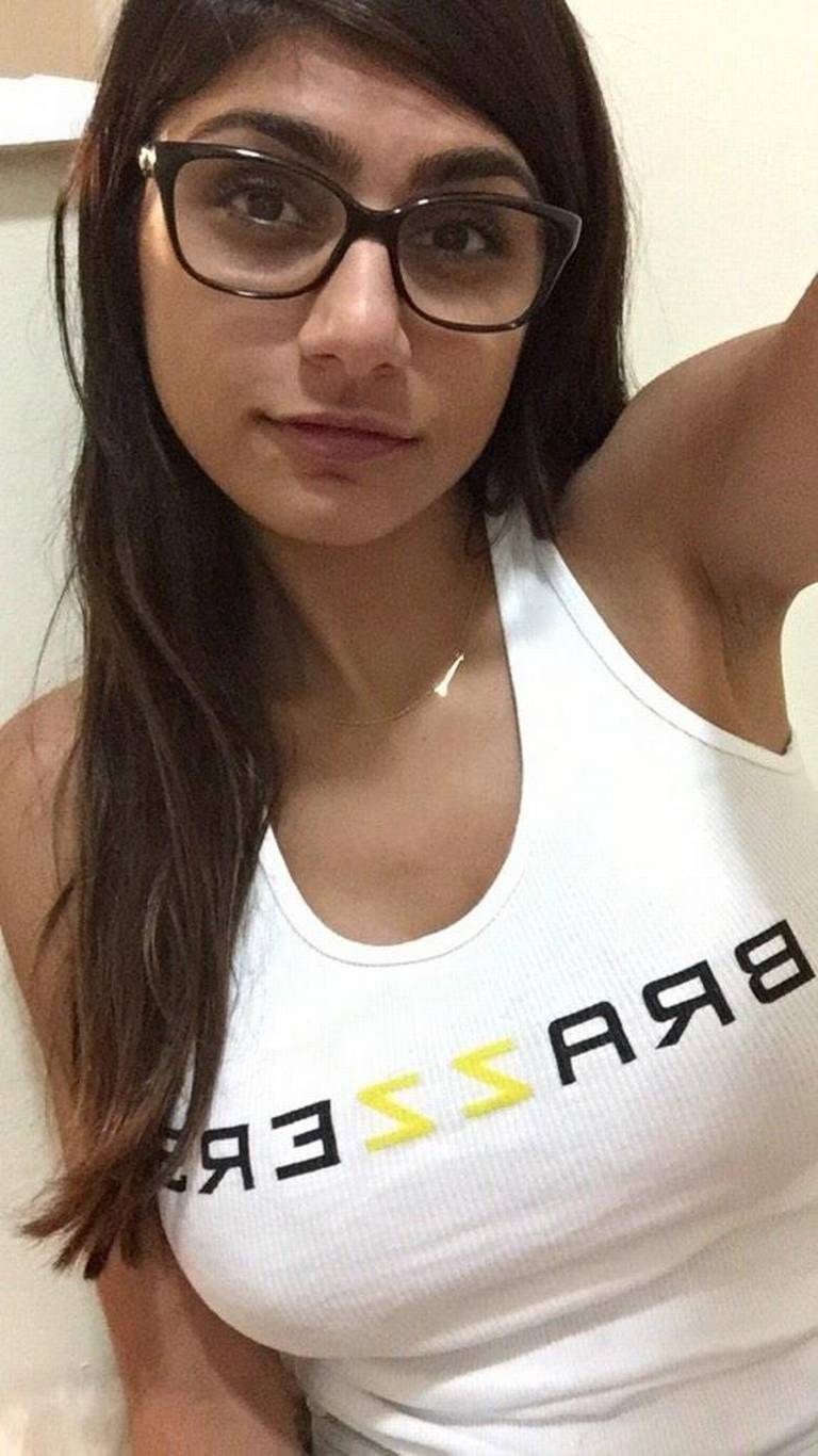 Mia Khalifa Wallpapers