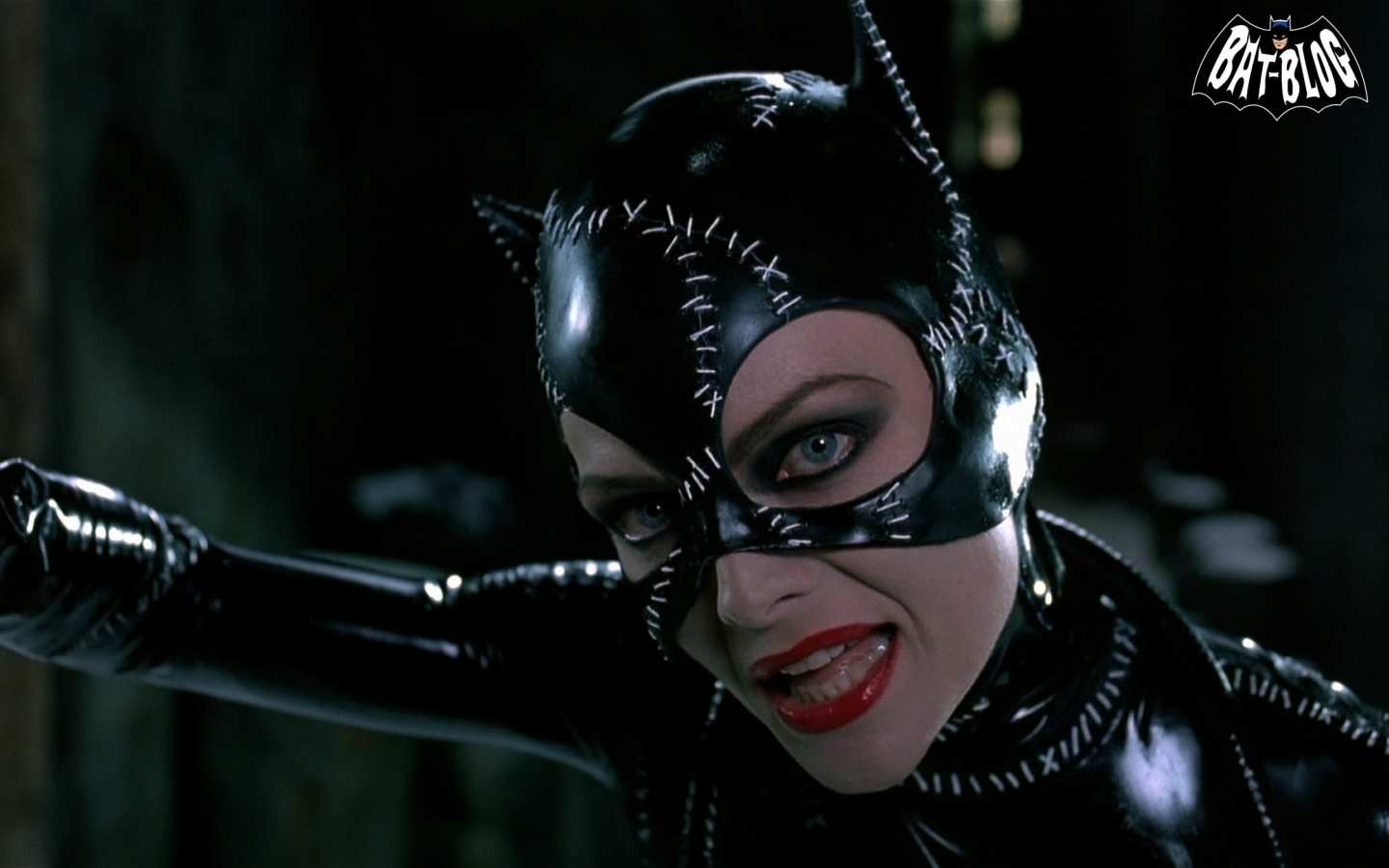 Michelle Pfeiffer Catwoman Wallpapers