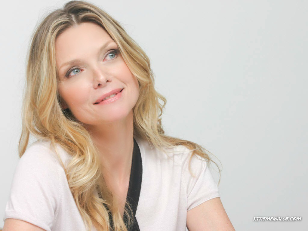 Michelle Pfeiffer Wallpapers