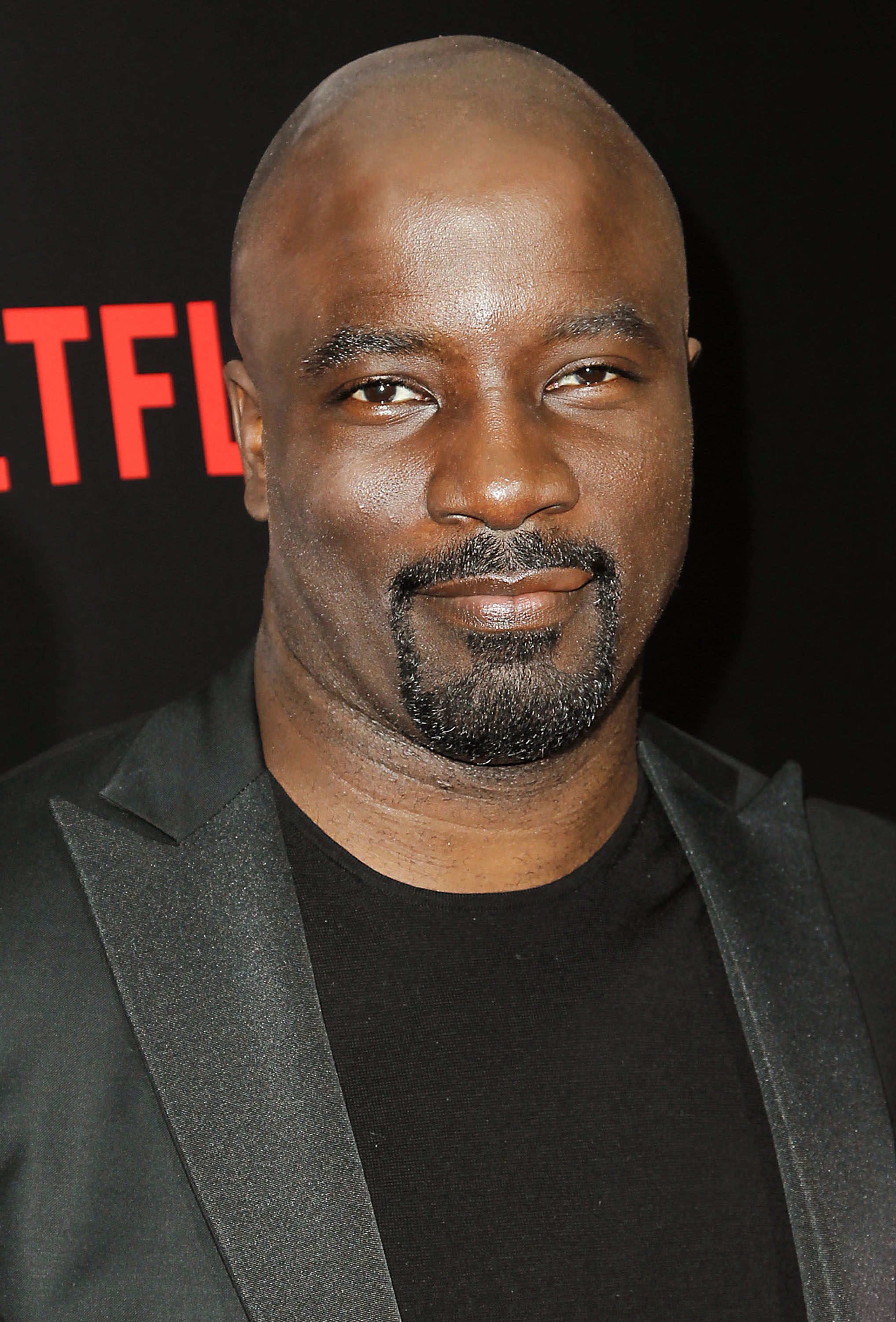 Mike Colter Wallpapers