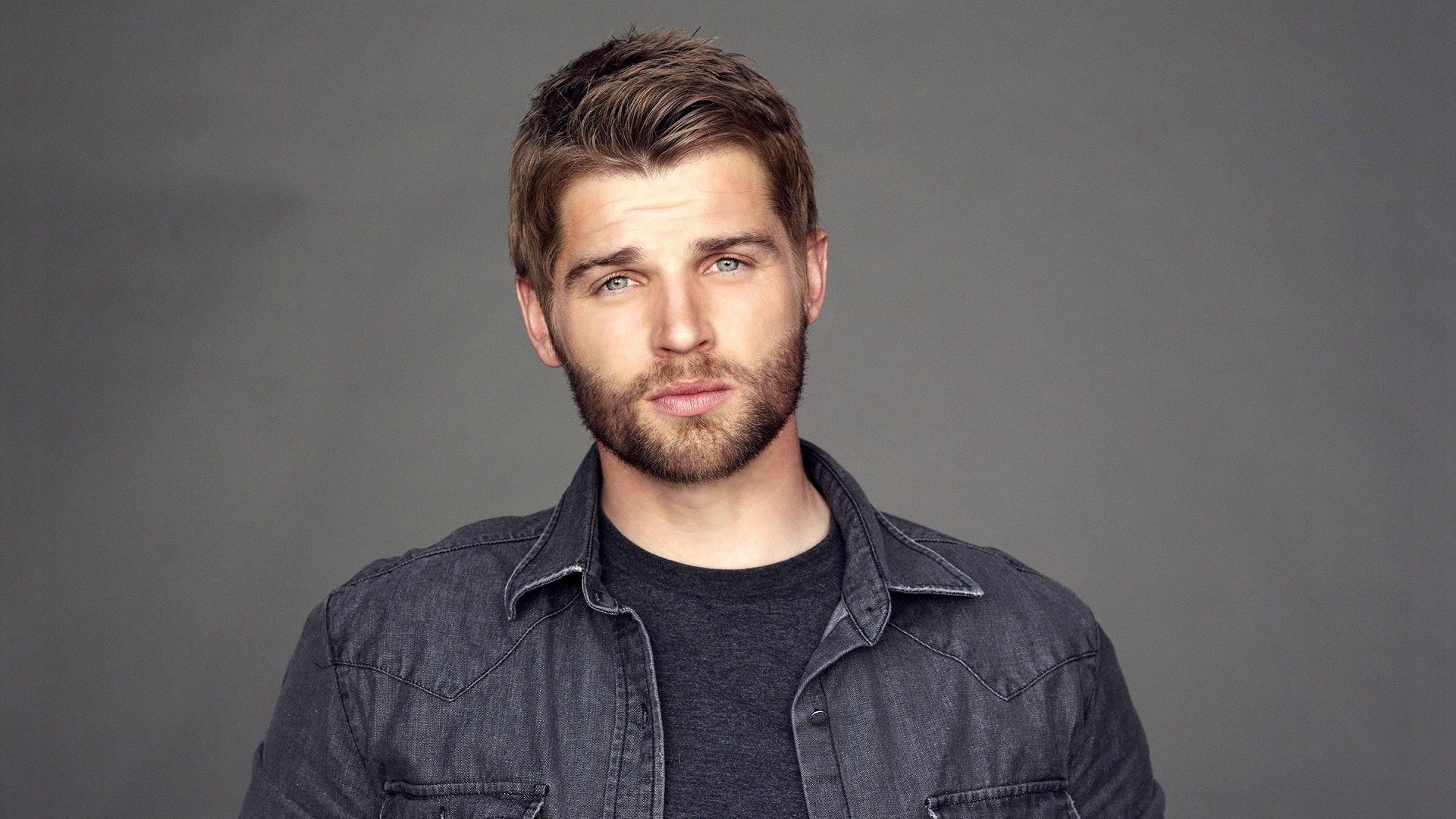 Mike Vogel Wallpapers