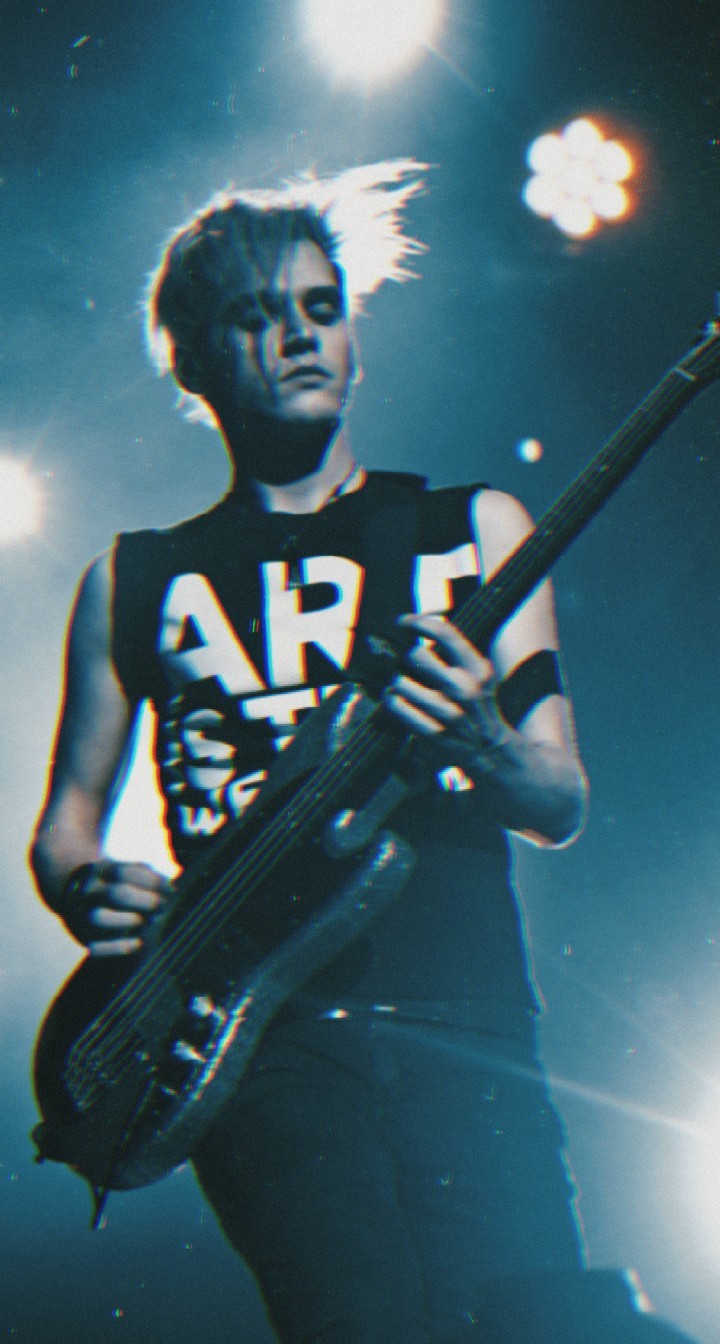 Mikey Way Wallpapers