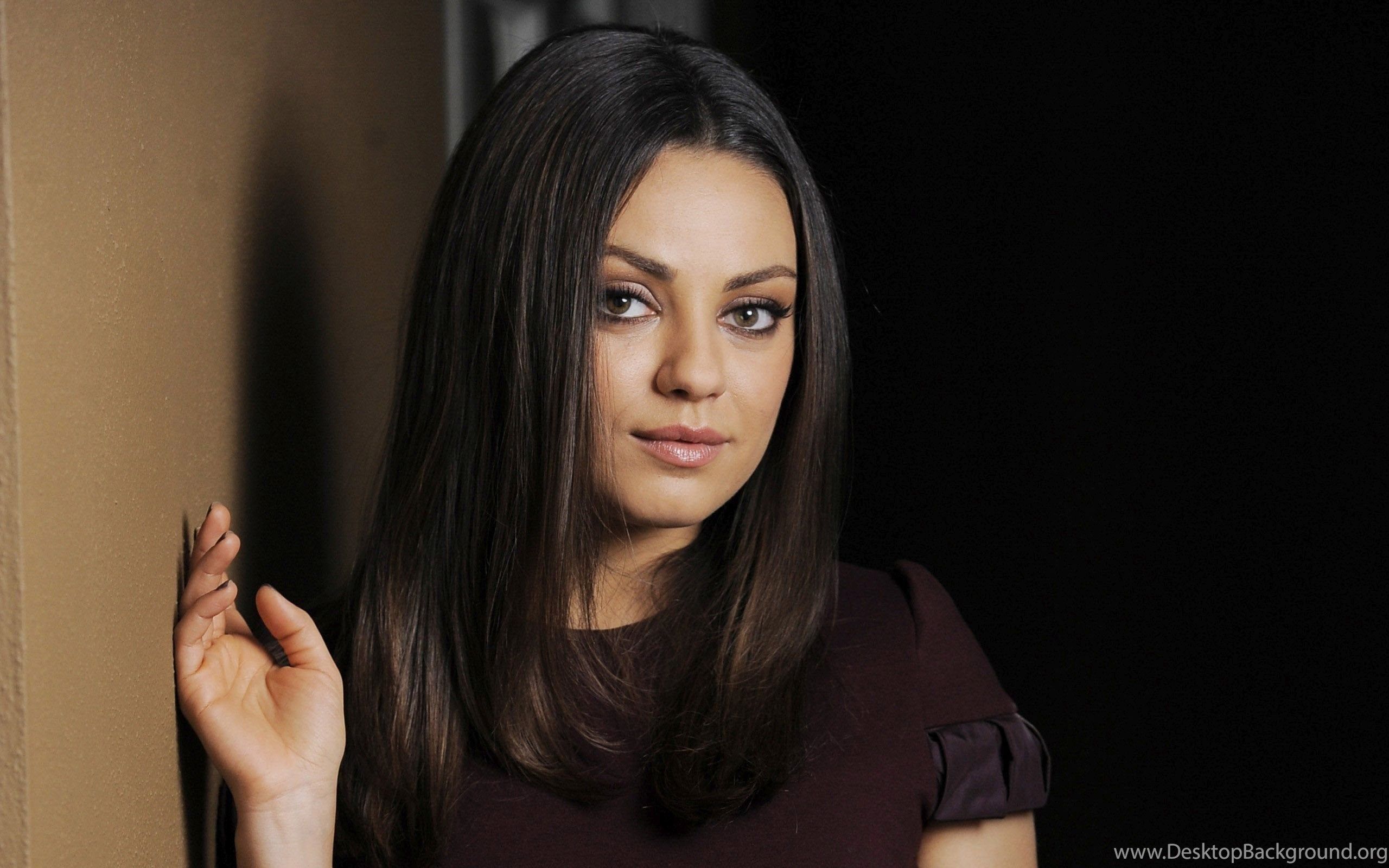 Mila Kunis Cosmopolitan Wallpapers