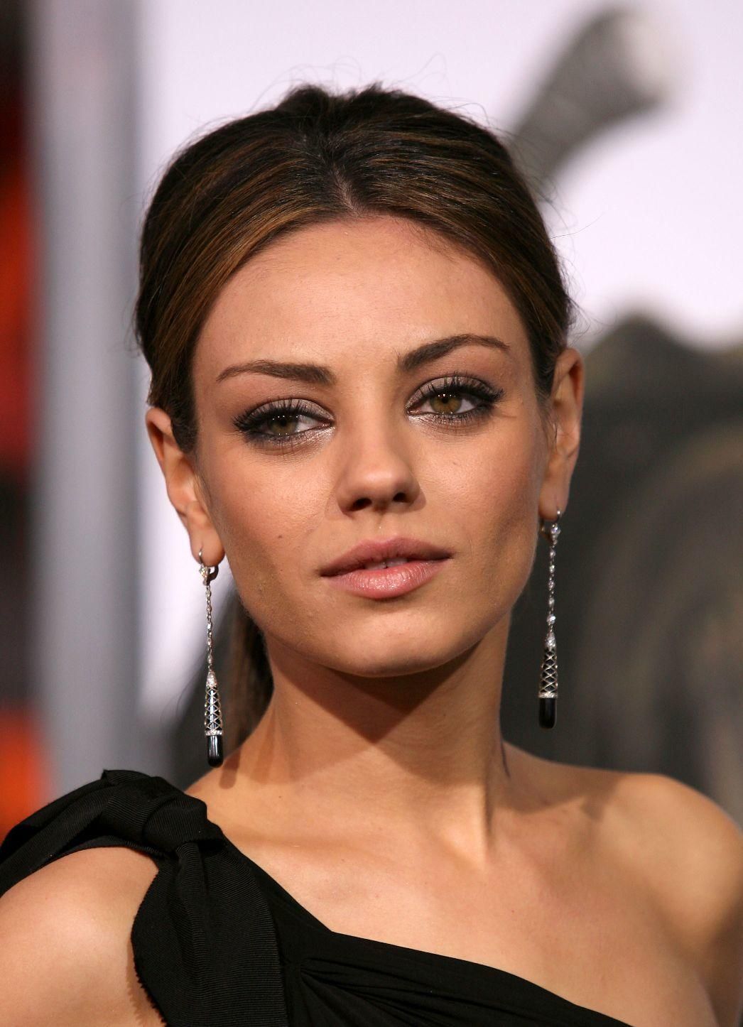 Mila Kunis Glamor Magazine Wallpapers