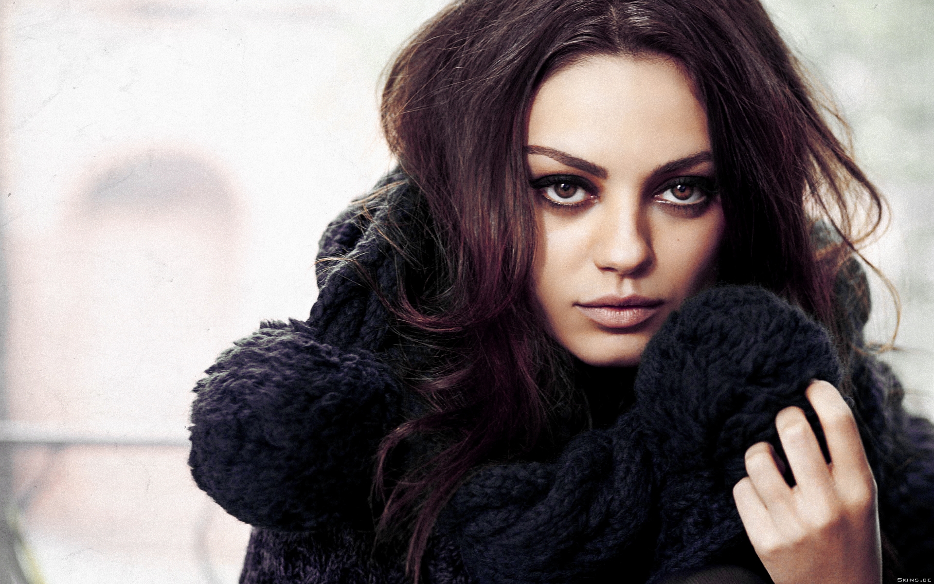 Mila Kunis Wallpapers