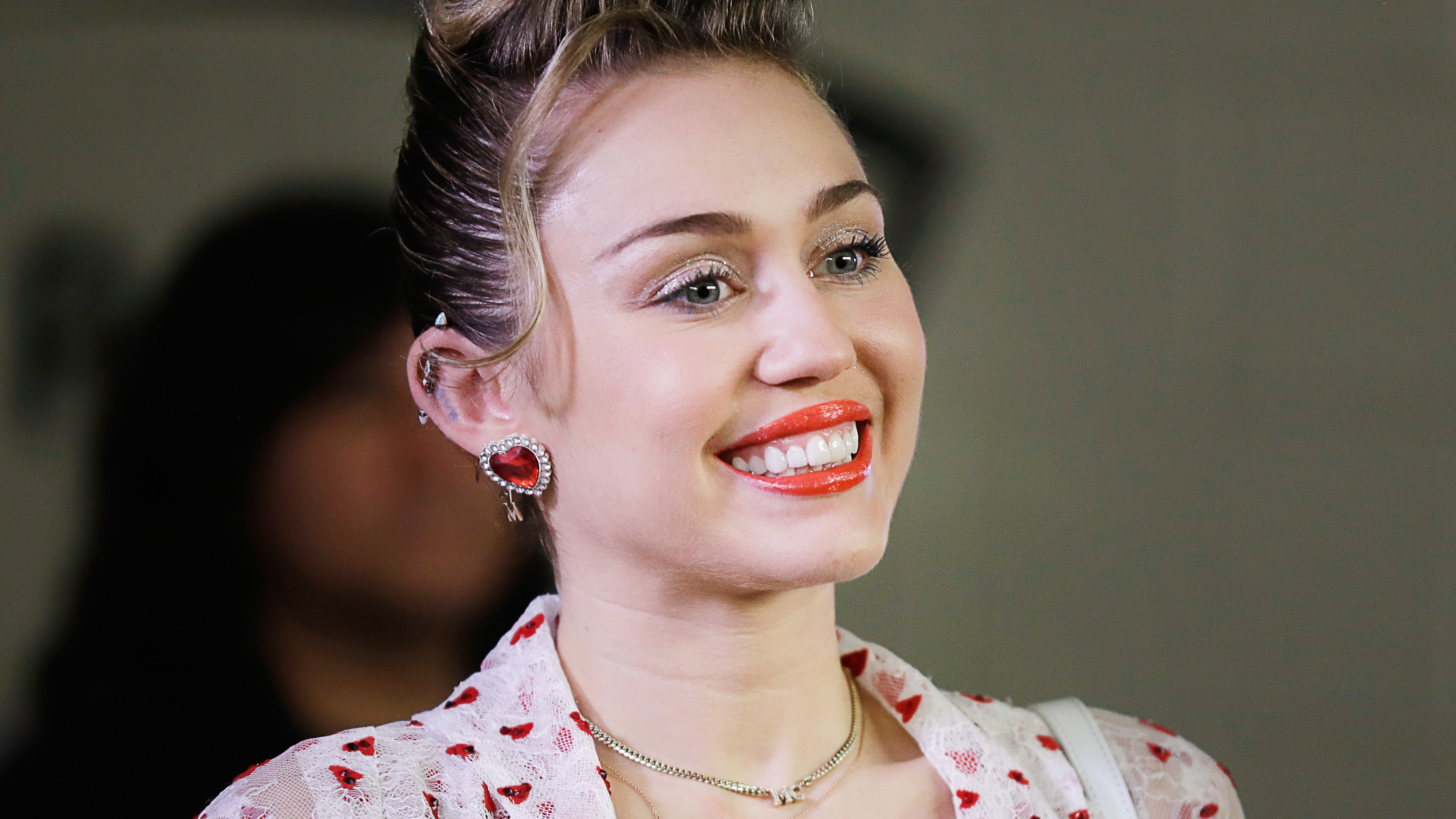 Miley Cyrus 2018 Wallpapers