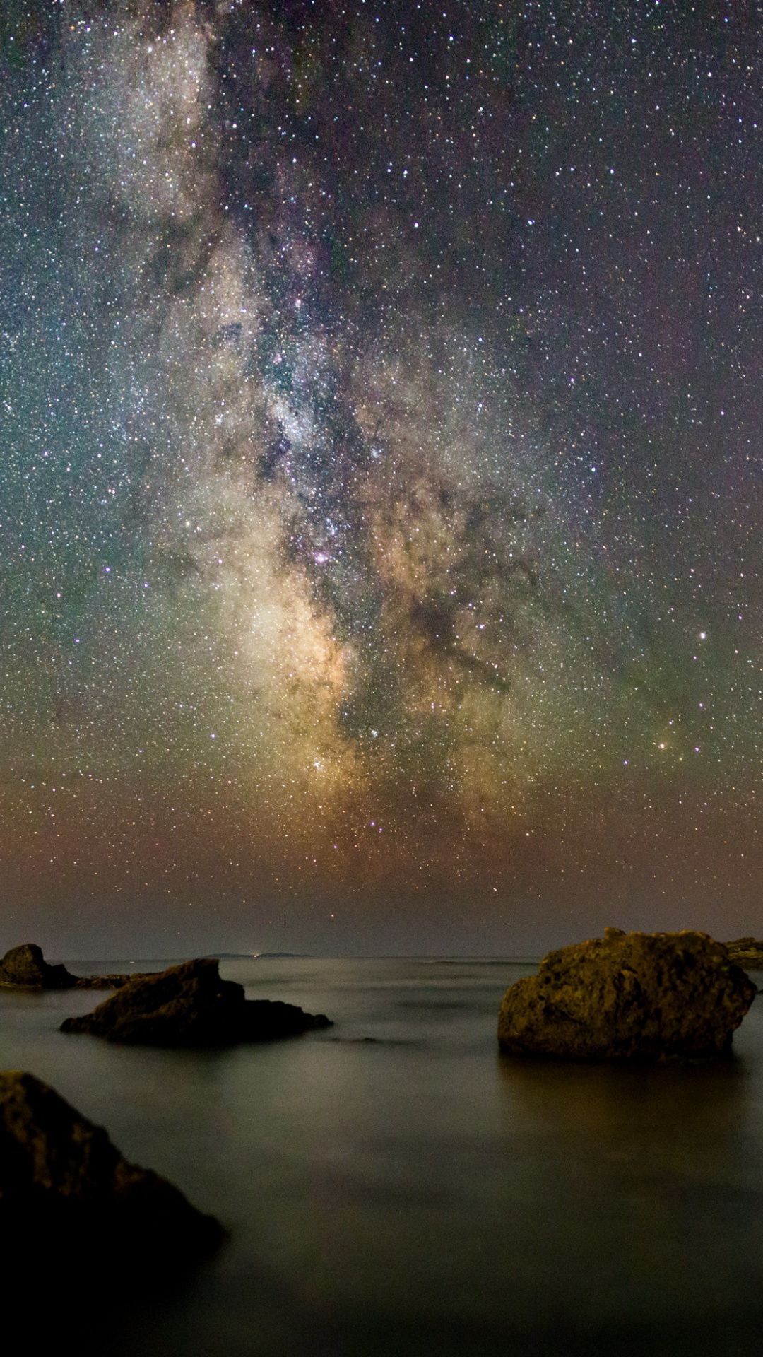 Milky Way Over The Bowling Ball Beach Wallpapers