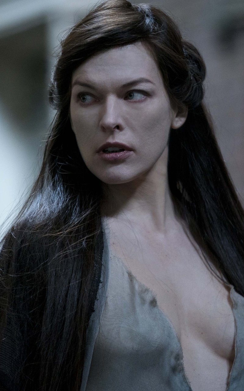 Milla Jovovich As Nimue The Blood Queen In Hellboy 2019 Photo Wallpapers