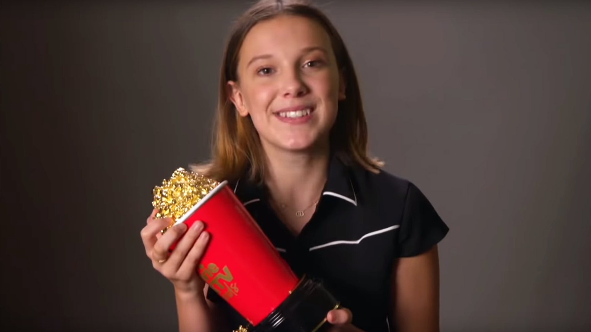 millie bobby brown smiling Wallpapers