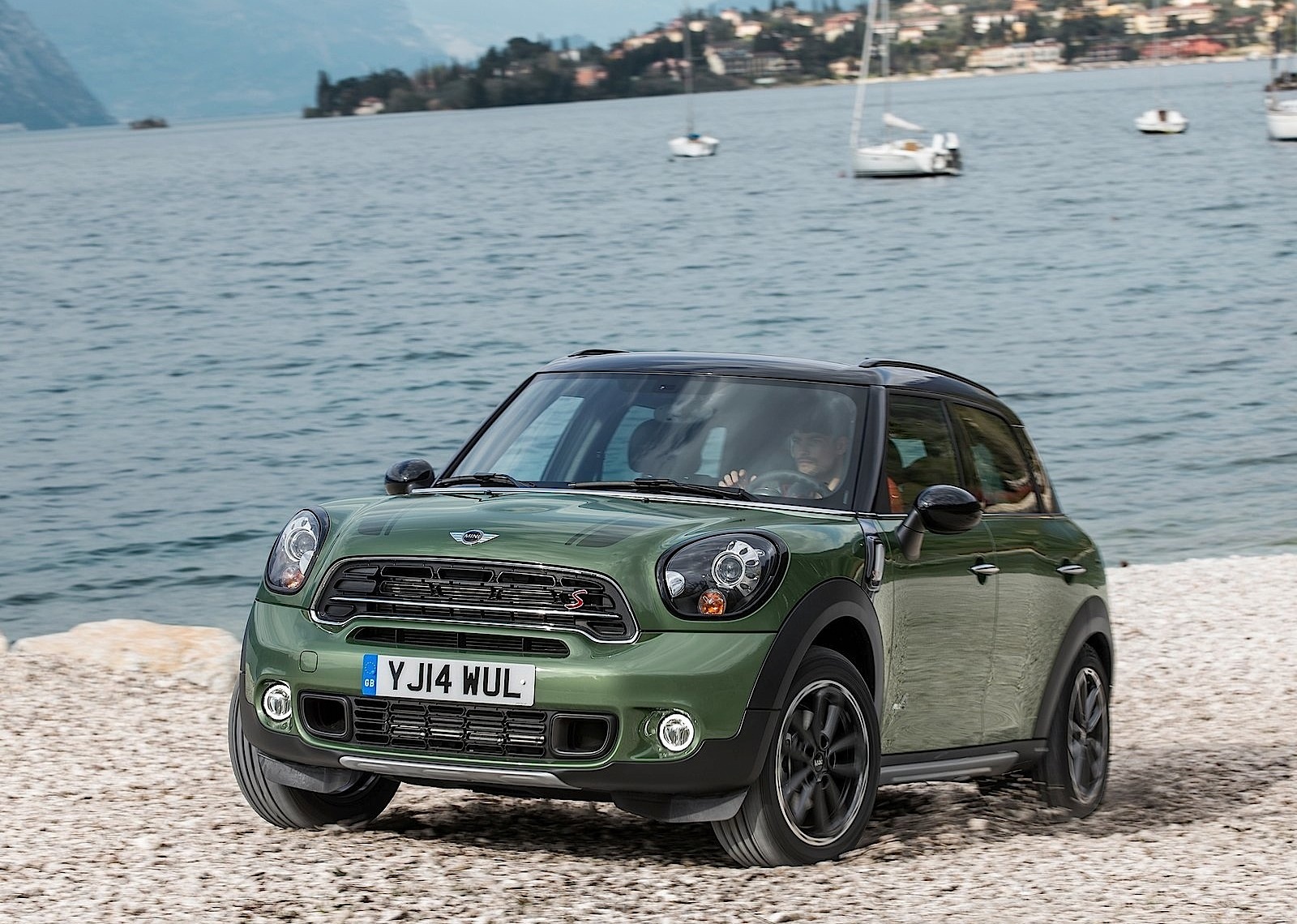 Mini Clubman Cooper S Wallpapers