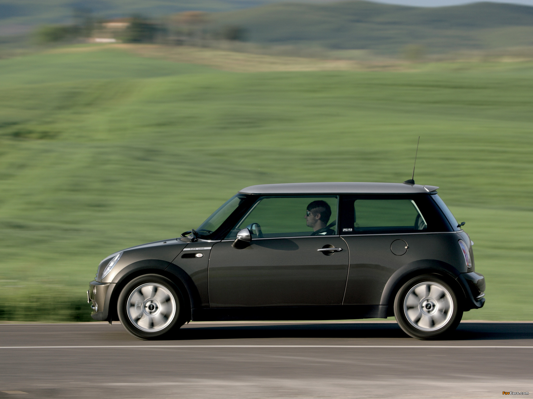 Mini Cooper Green Park Wallpapers