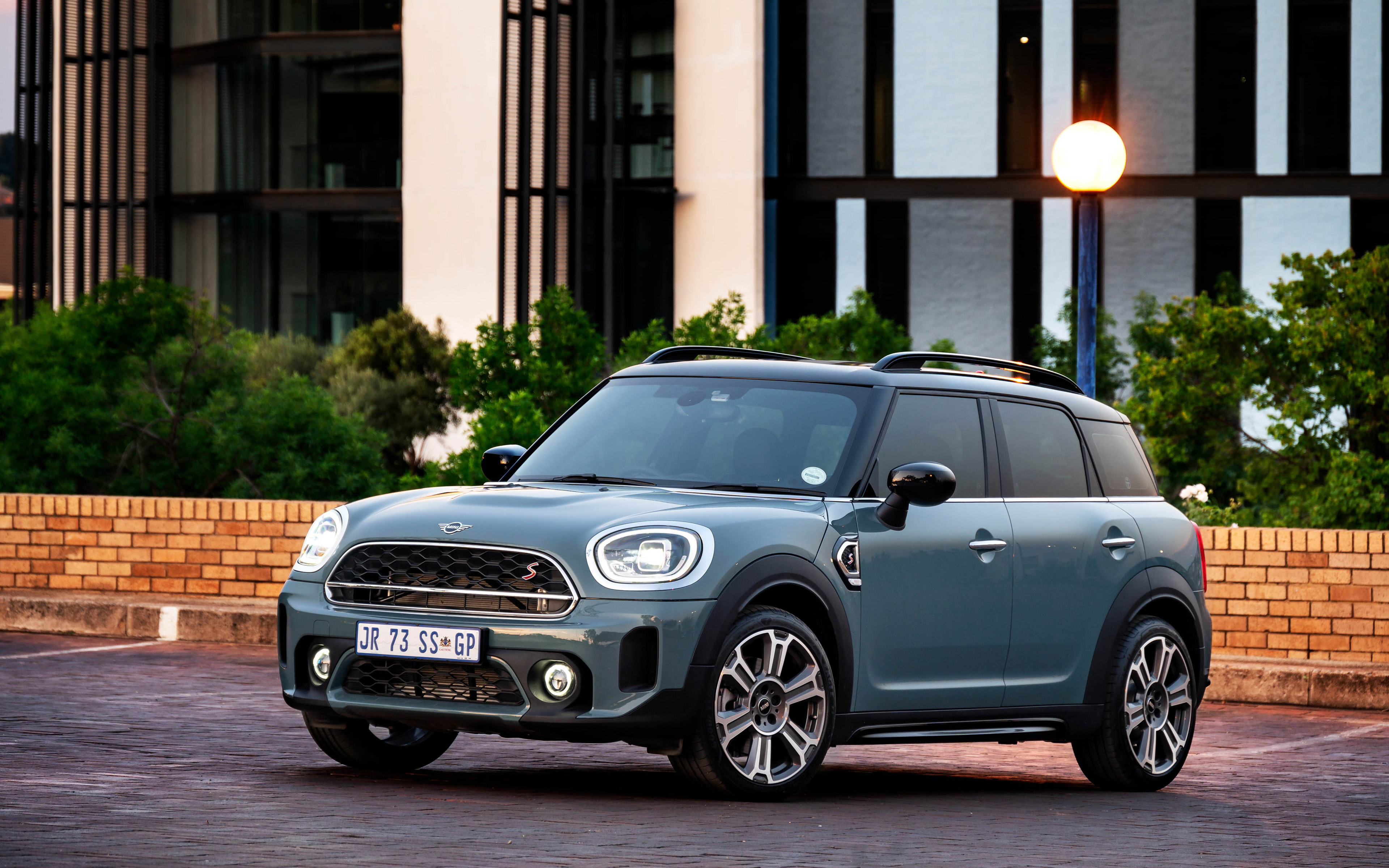 Mini Countryman All4 Wallpapers