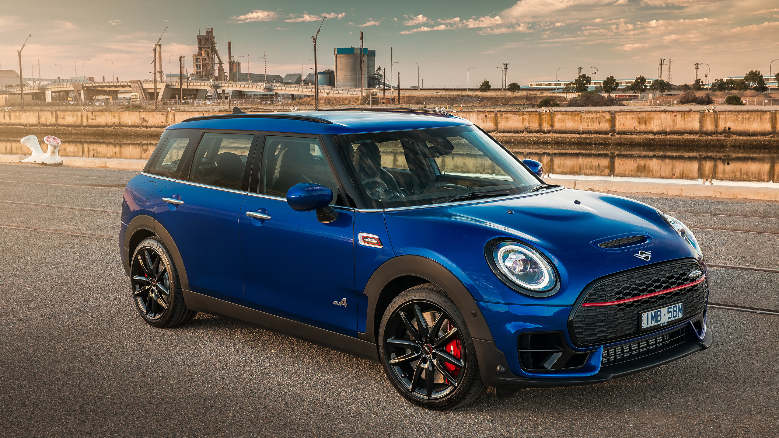 Mini John Cooper Works Clubman Wallpapers