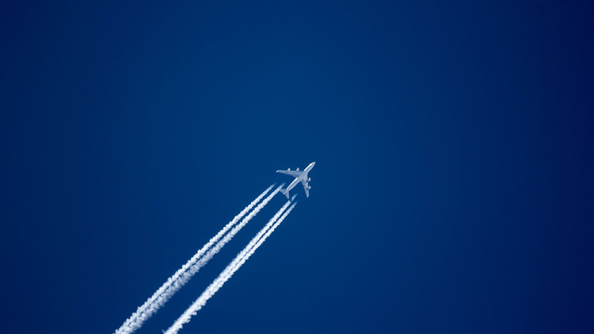 Minimal Eclipse Airplane Wallpapers