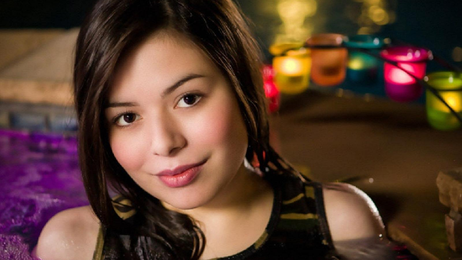 Miranda Cosgrove Icarly Show Wallpapers