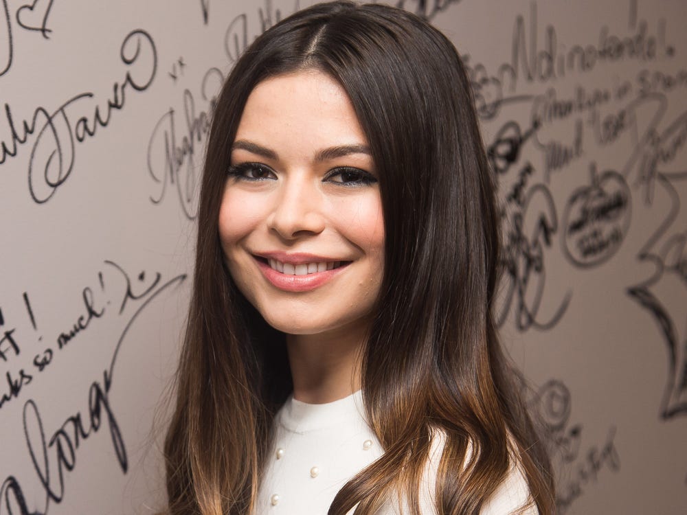 Miranda Cosgrove Icarly Show Wallpapers