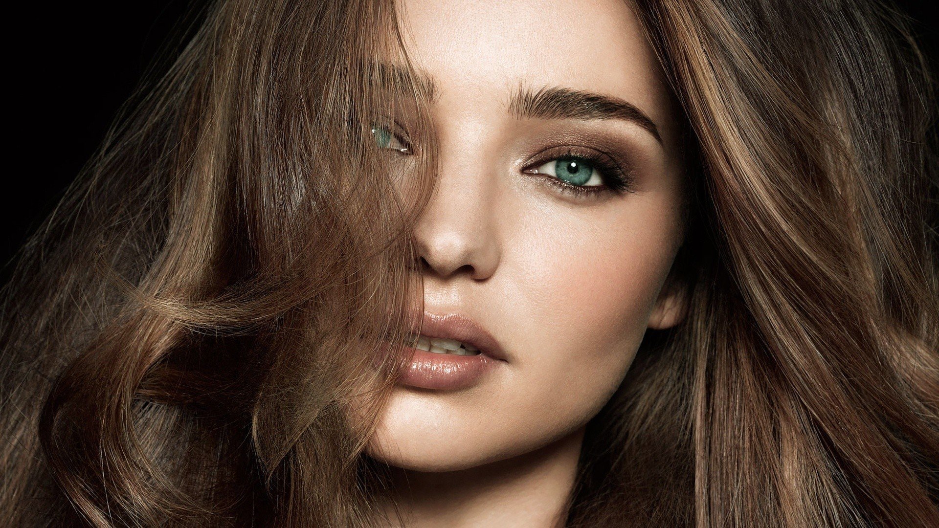 Miranda Kerr Blue Eyes Wallpapers