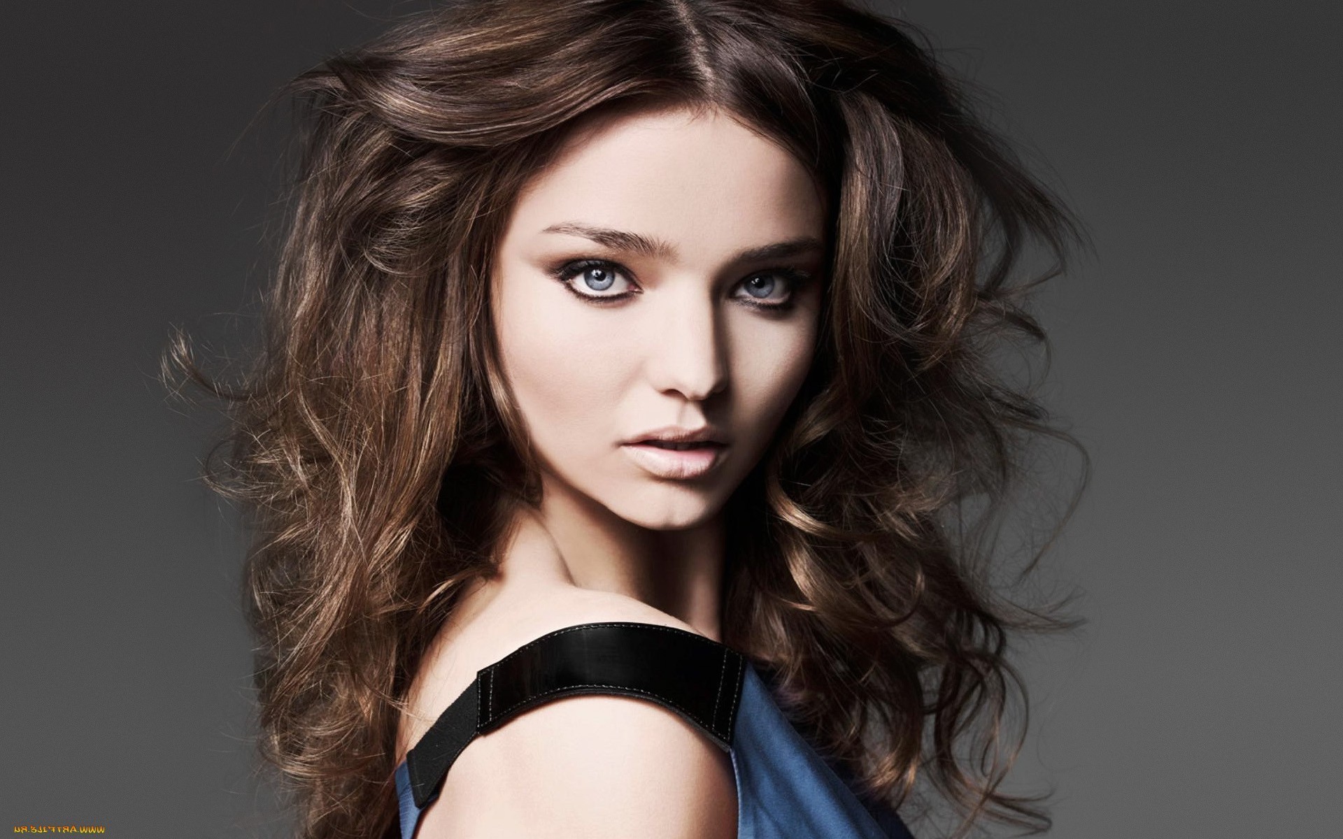 Miranda Kerr Blue Eyes Wallpapers