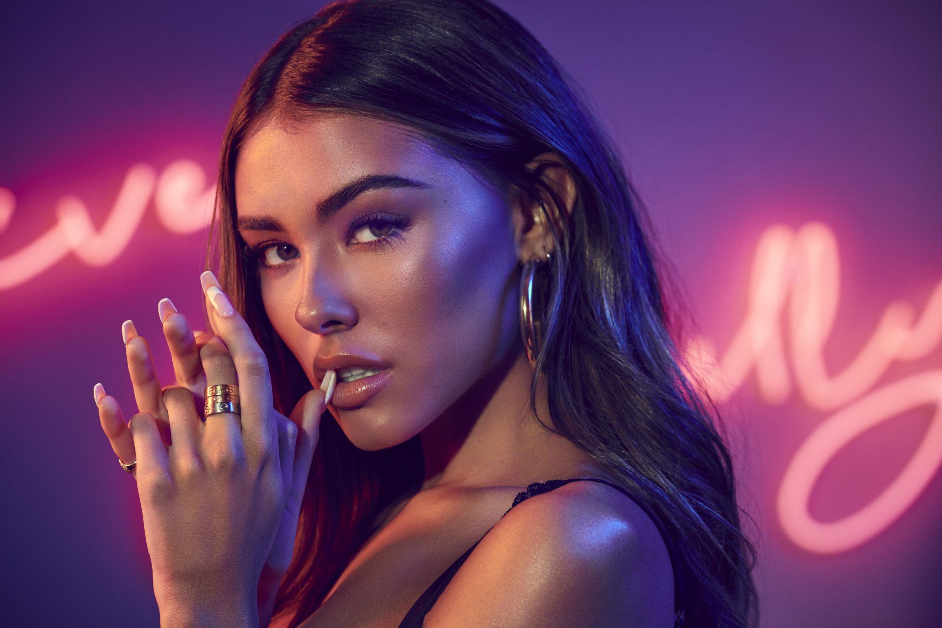 Missguided X Madison Beer Wallpapers